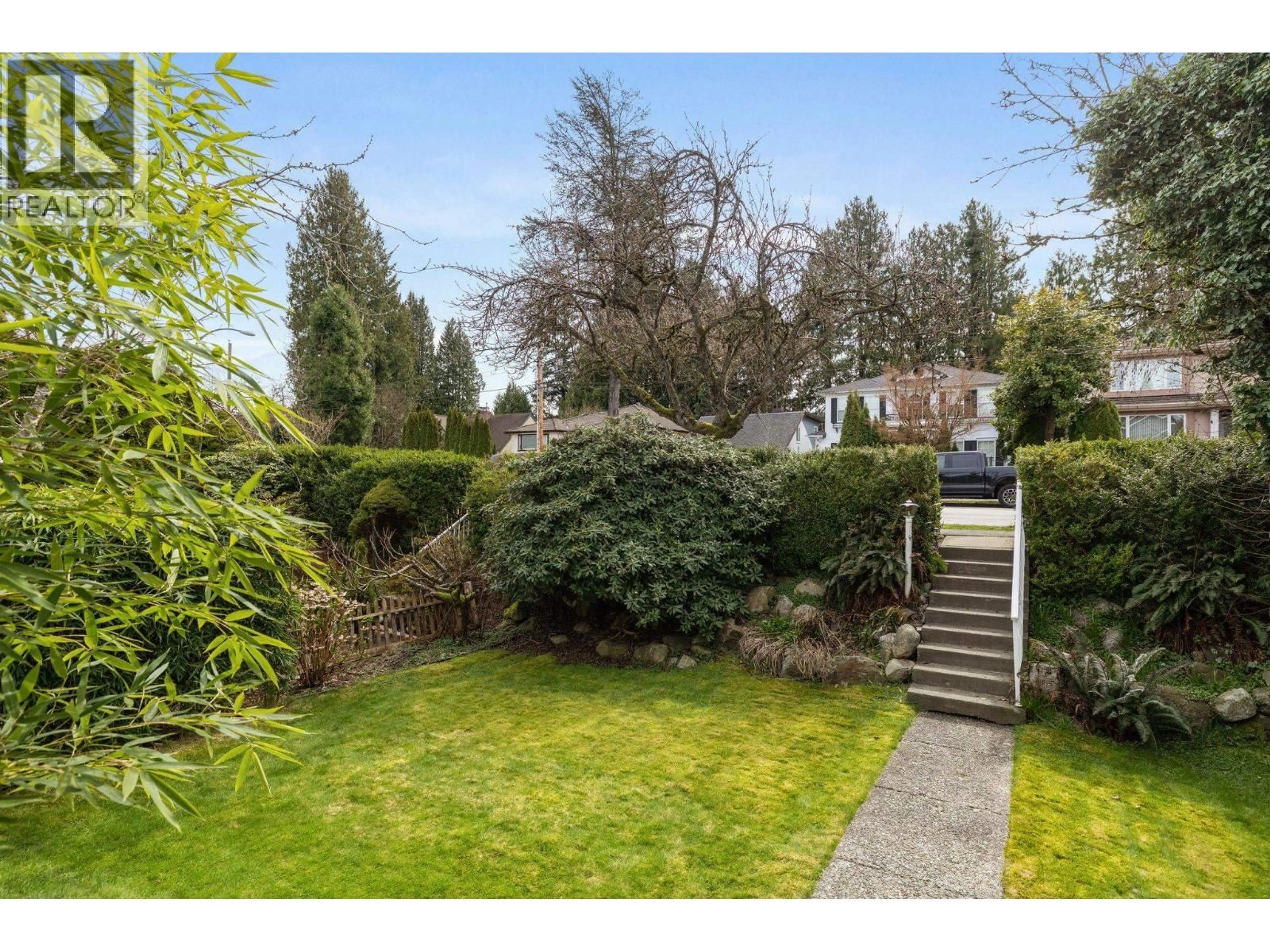 A pic from outside/outdoor area/front of a property/back of a property/a pic from drone, street for 2779 33RD AVENUE, Vancouver British Columbia V6N2E9