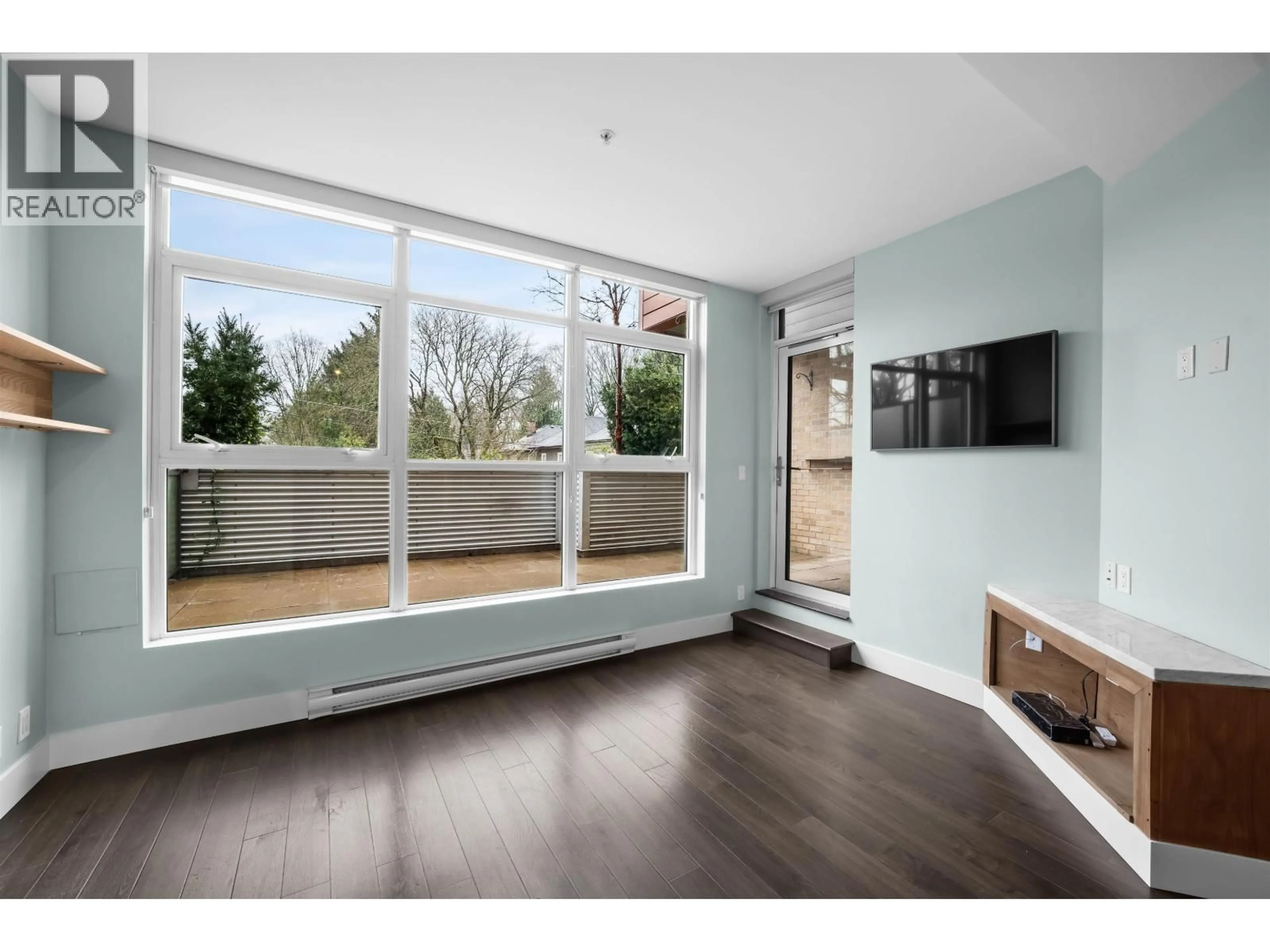 A pic of a room for 208 - 2250 COMMERCIAL DRIVE, Vancouver British Columbia V5N5P9