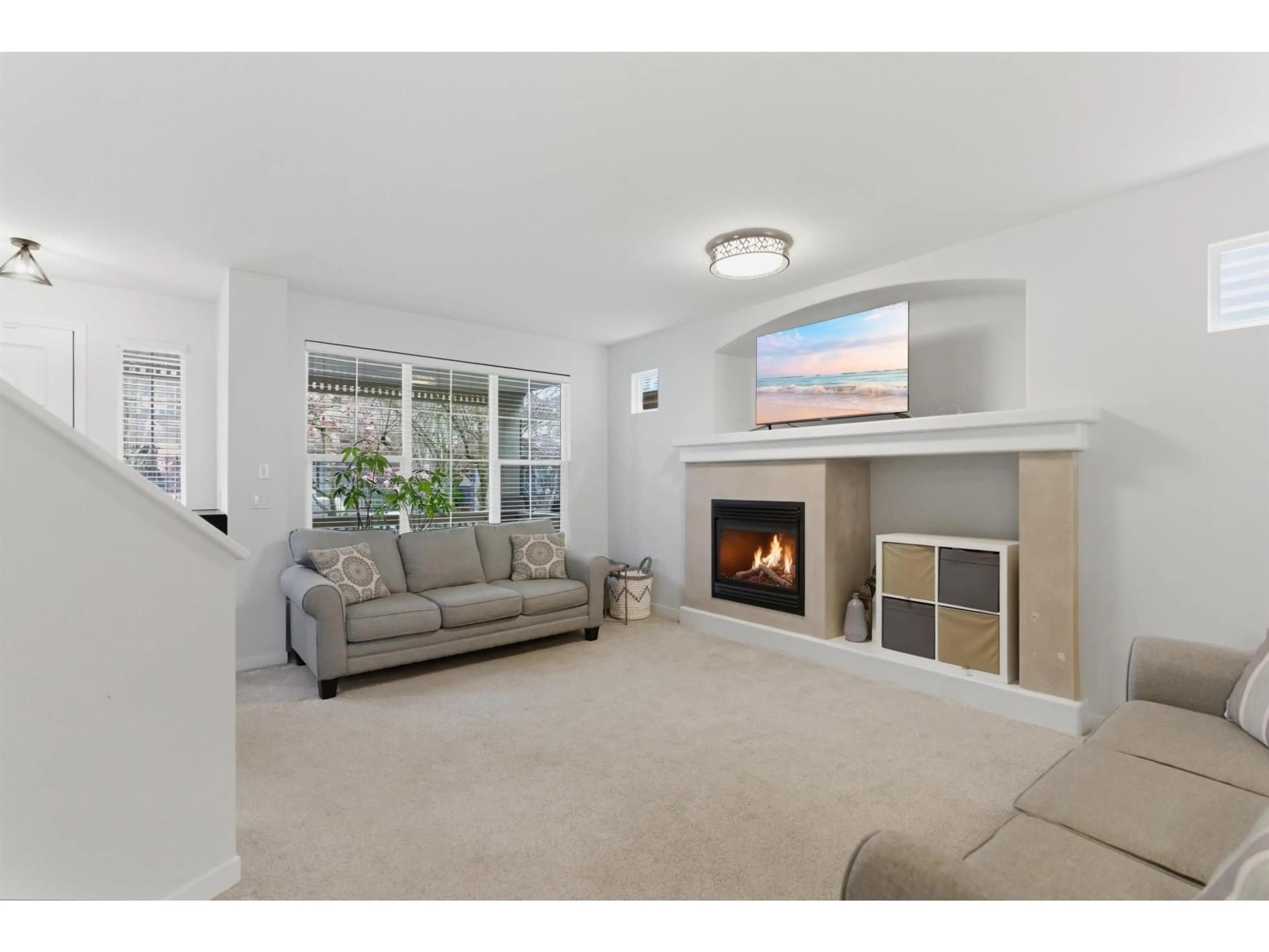 Living room with furniture, unknown for 18468 66A AVENUE, Surrey British Columbia V3S9B1