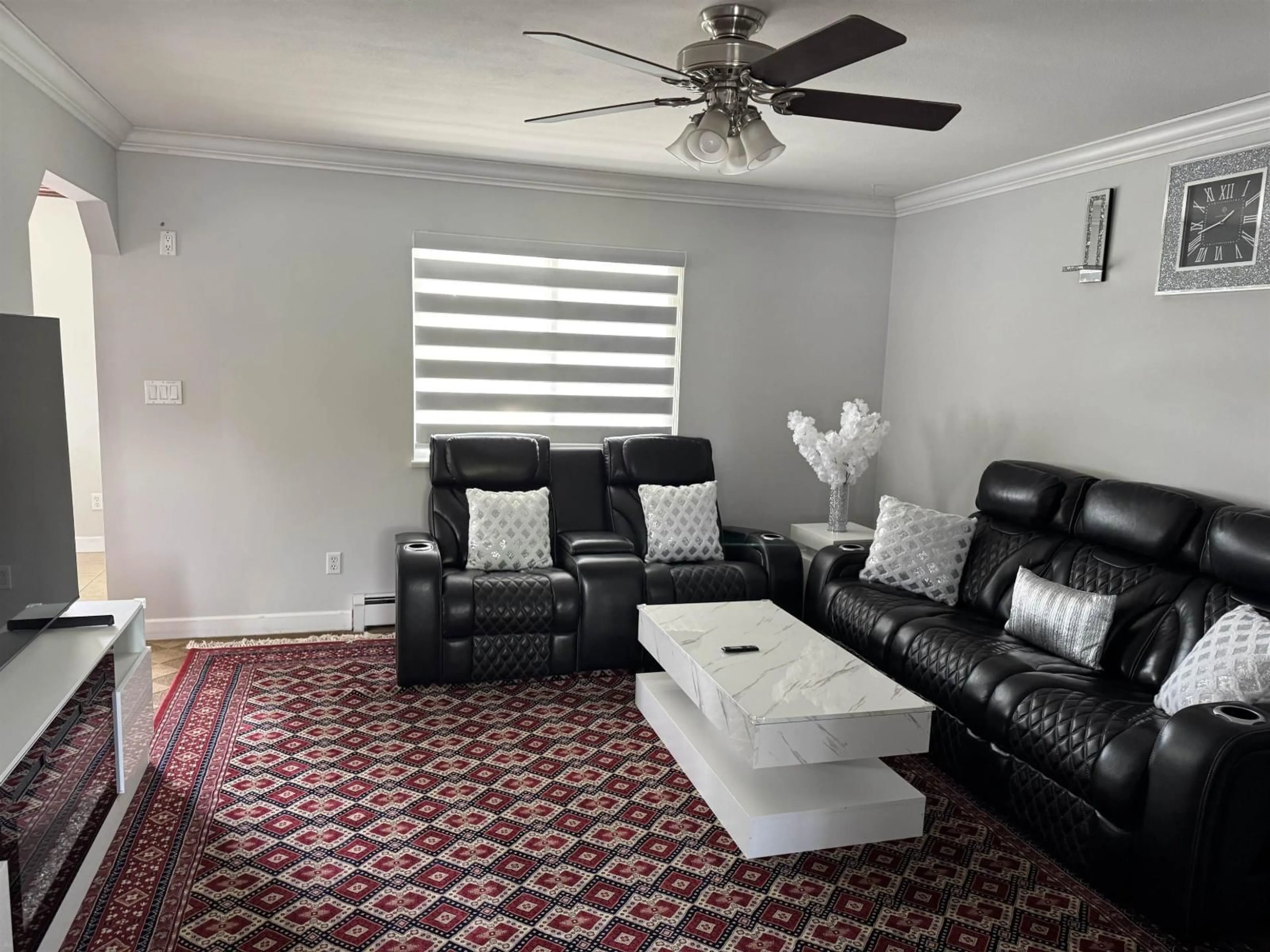 Living room with furniture, unknown for 13496 84A AVENUE, Surrey British Columbia V3W0T8