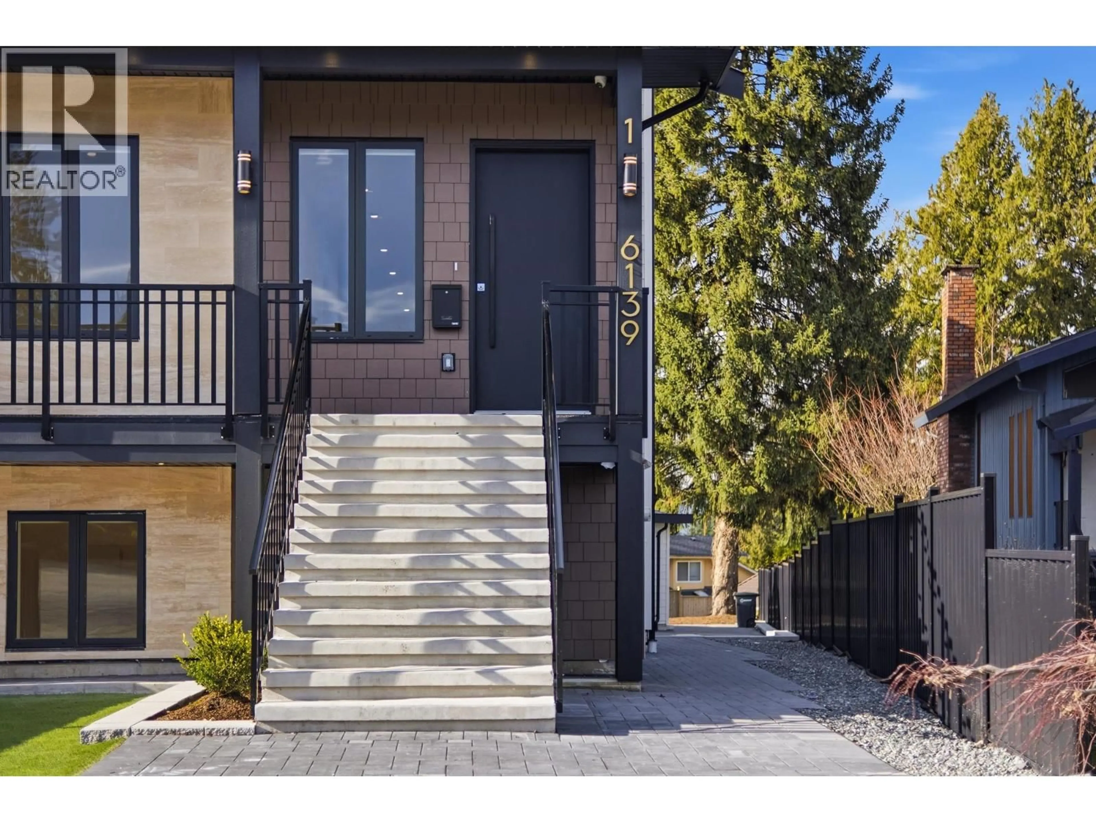 Unknown for 1 - 6139 ASHWORTH AVENUE, Burnaby British Columbia V5E3T8