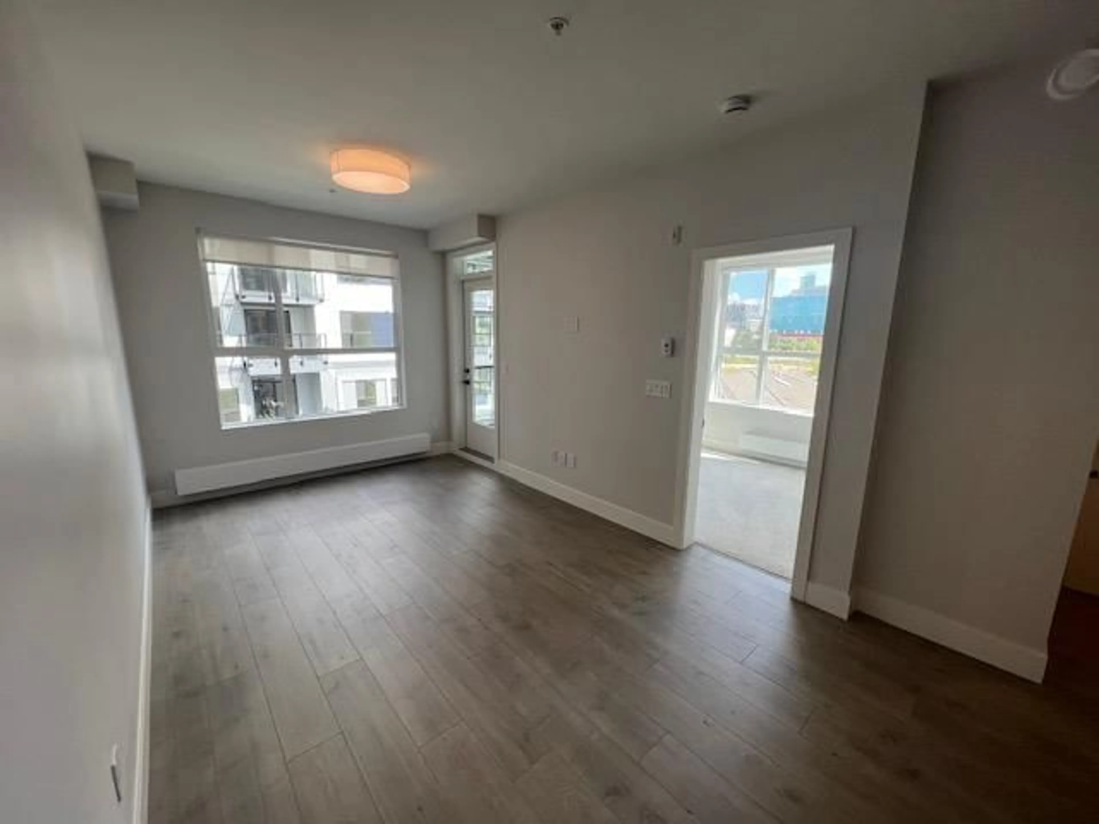 A pic of a room for 304 - 13458 95 AVENUE, Surrey British Columbia V3V0H1