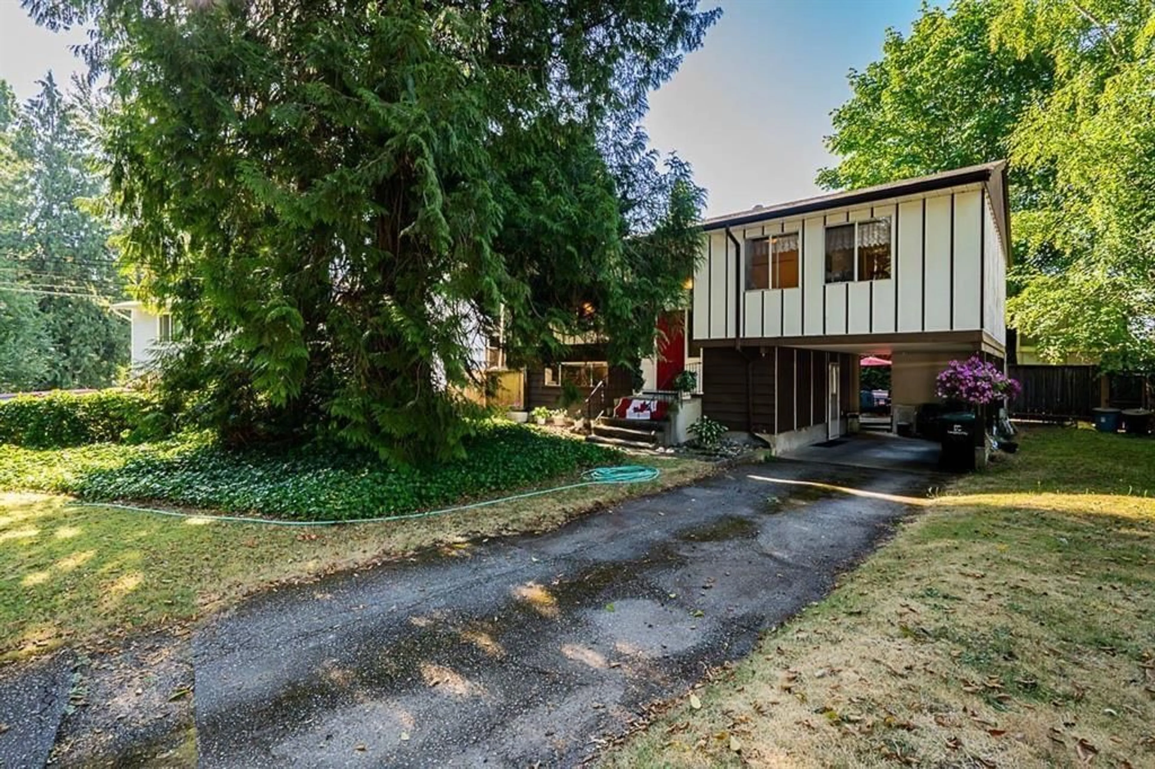 A pic from outside/outdoor area/front of a property/back of a property/a pic from drone, street for 19850 54 AVENUE, Langley British Columbia V3A3V9