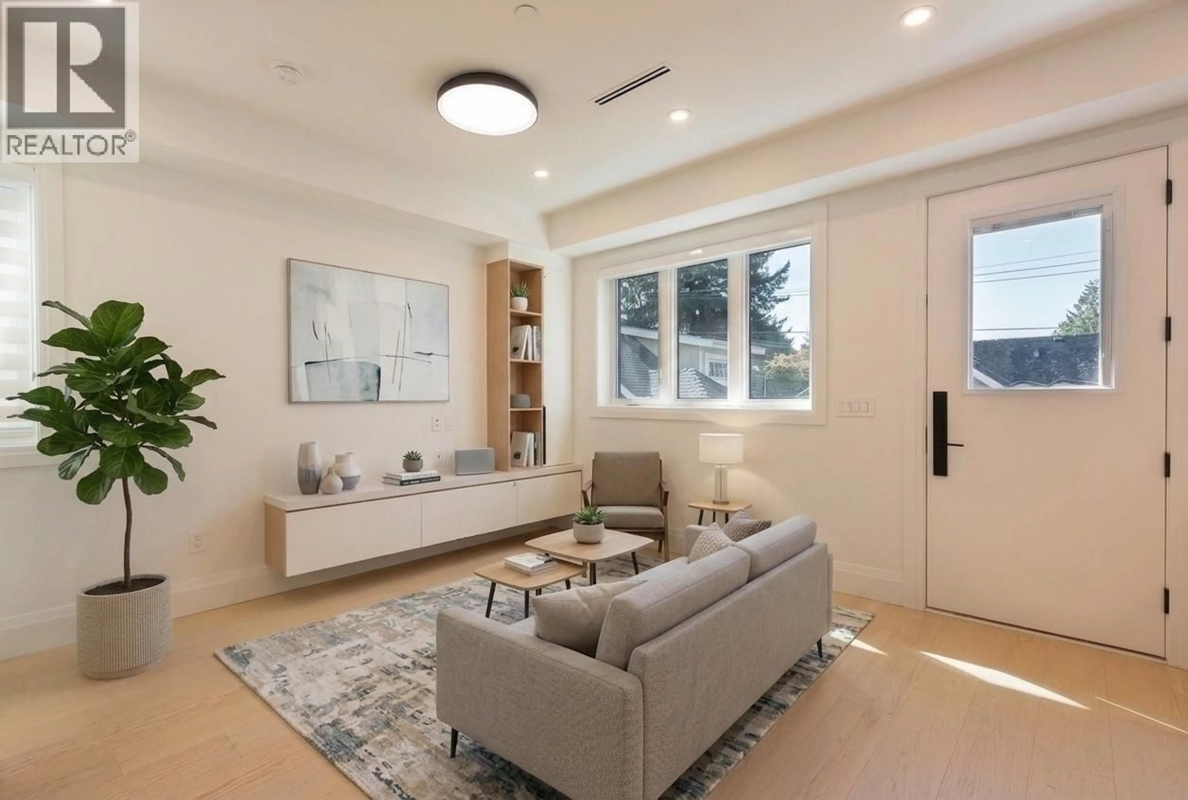 Living room with furniture, unknown for 2890 GRANT STREET, Vancouver British Columbia V5K4C8