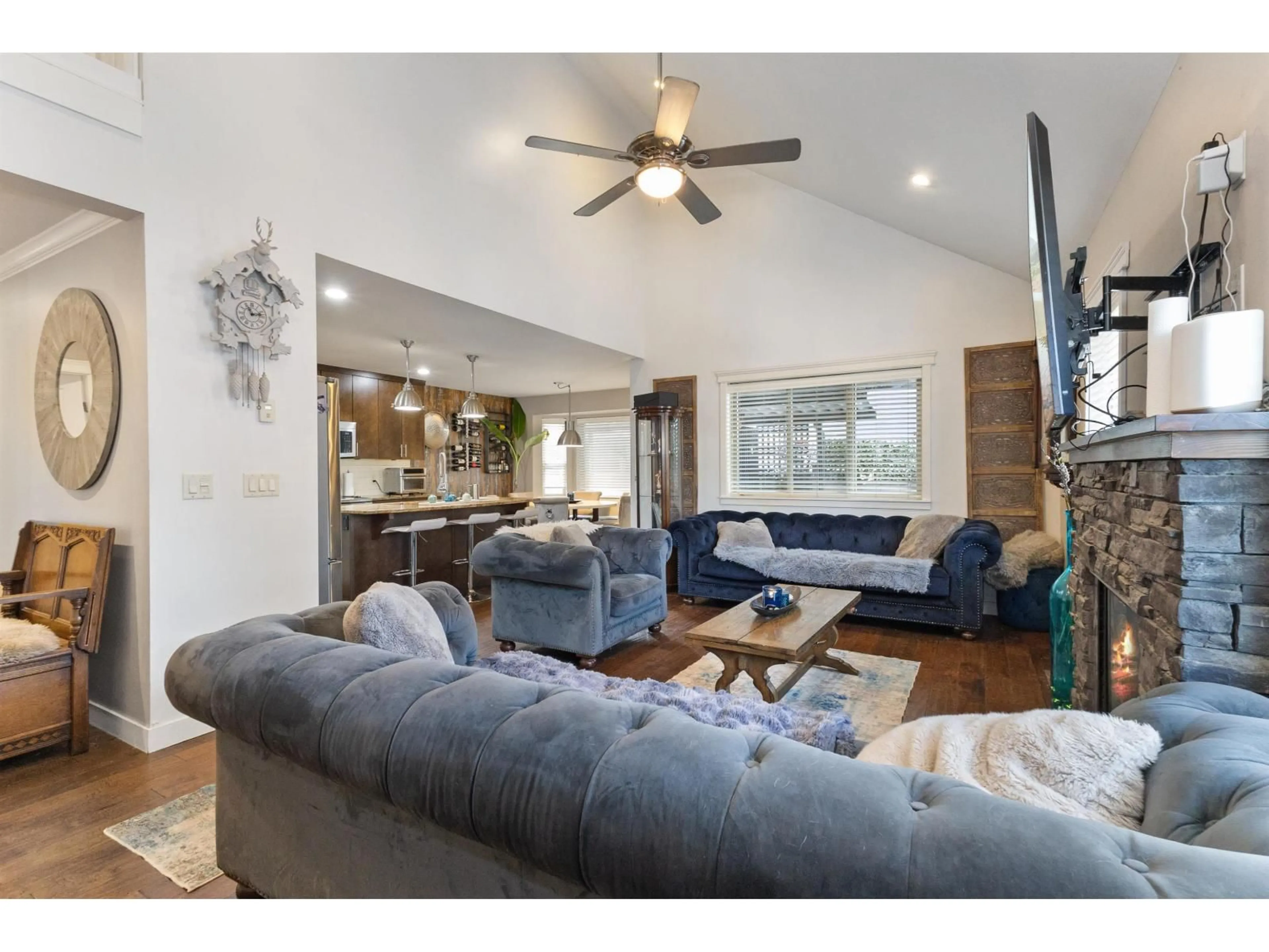 Living room with furniture, unknown for 27858 LEDUNNE AVENUE, Abbotsford British Columbia V4X0A8