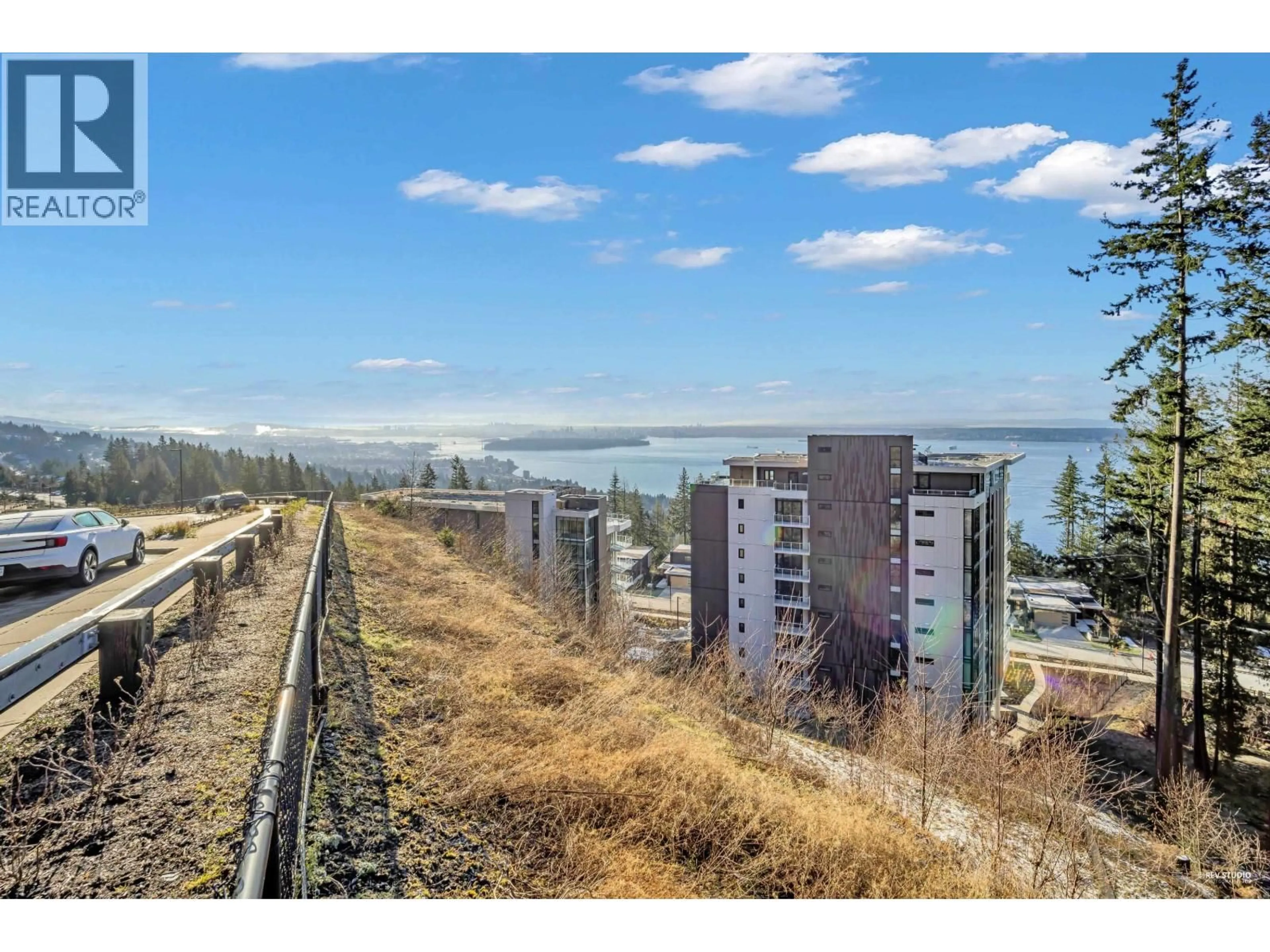 A pic from outside/outdoor area/front of a property/back of a property/a pic from drone, unknown for 510 - 3963 UPLANDS WAY, West Vancouver British Columbia V7S0B7