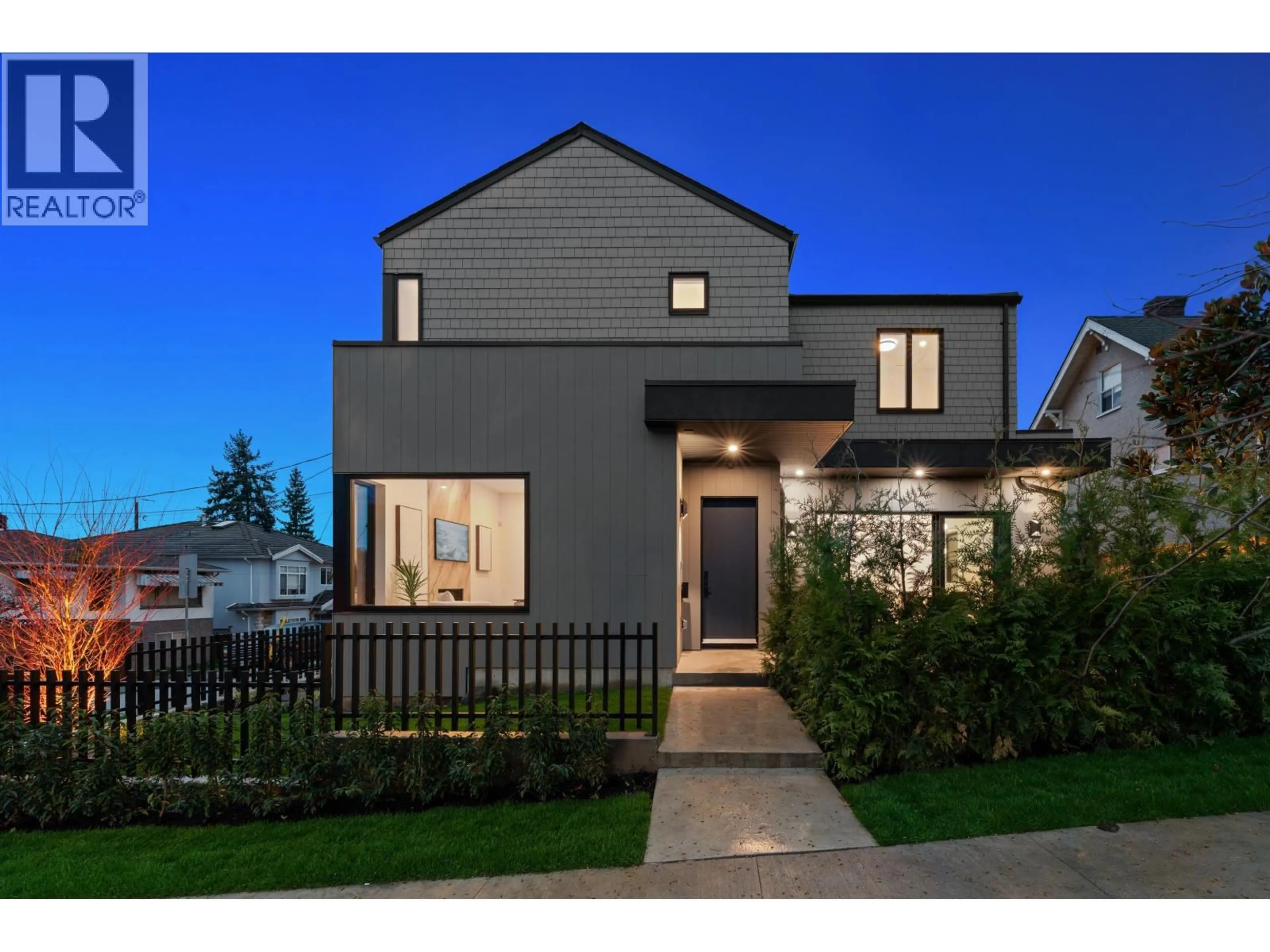 Home with brick exterior material, street for 1605 21ST AVENUE, Vancouver British Columbia V5N3V8