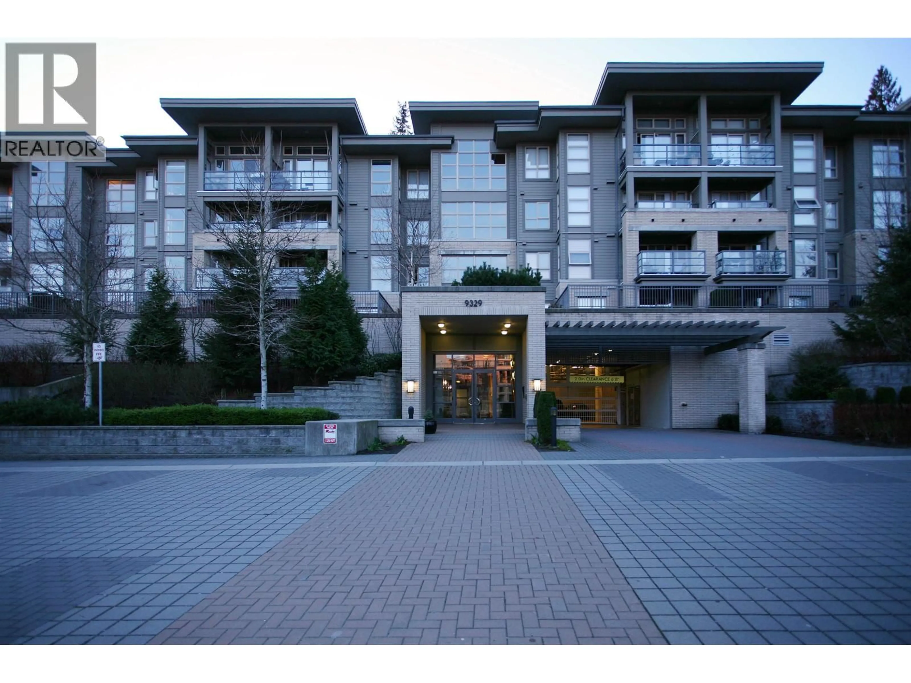 Unknown for 409 - 9329 UNIVERSITY CRESCENT, Burnaby British Columbia V5A4Y4