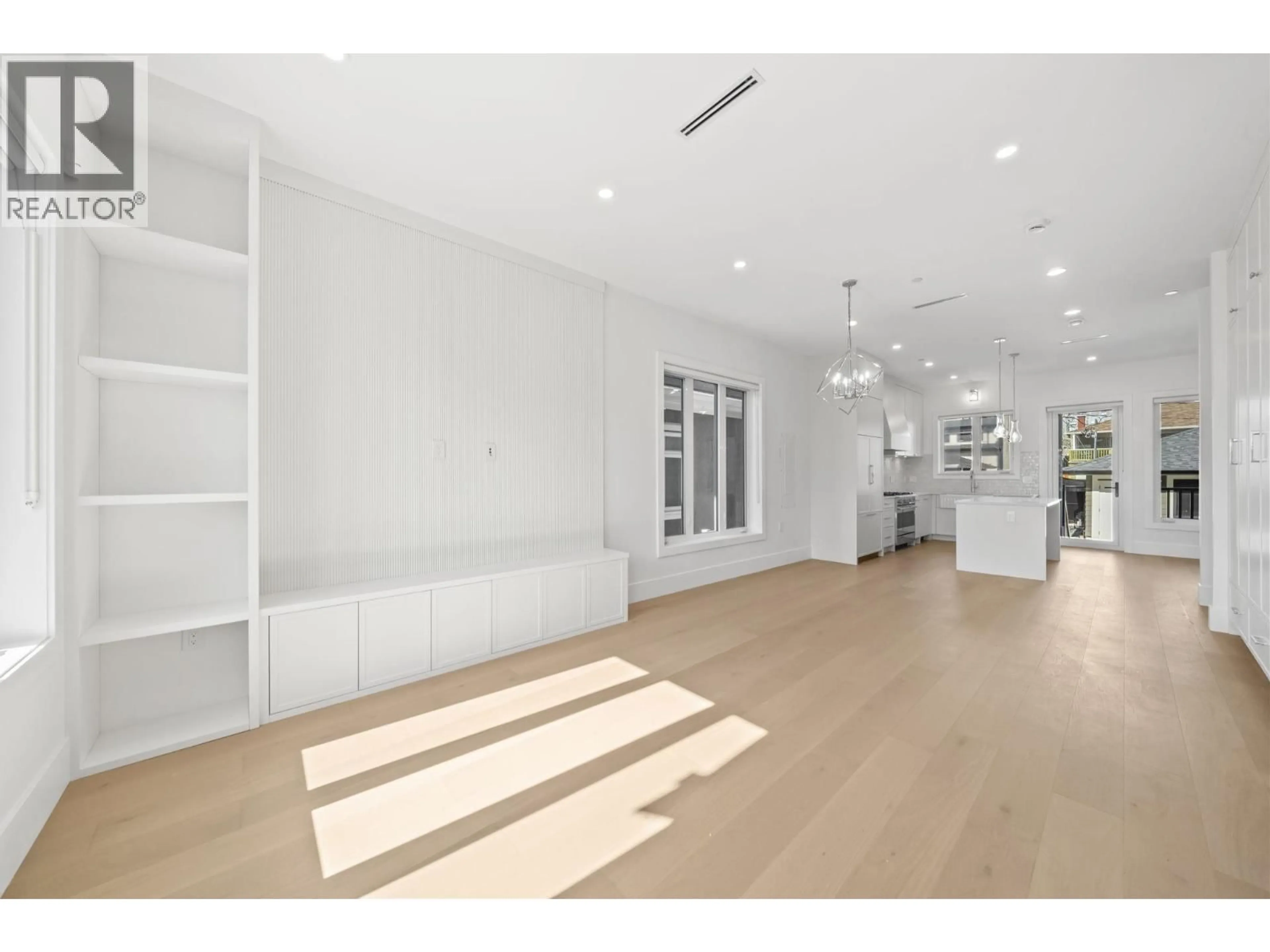 Open concept kitchen, unknown for 531 61ST AVENUE, Vancouver British Columbia V6P2B4