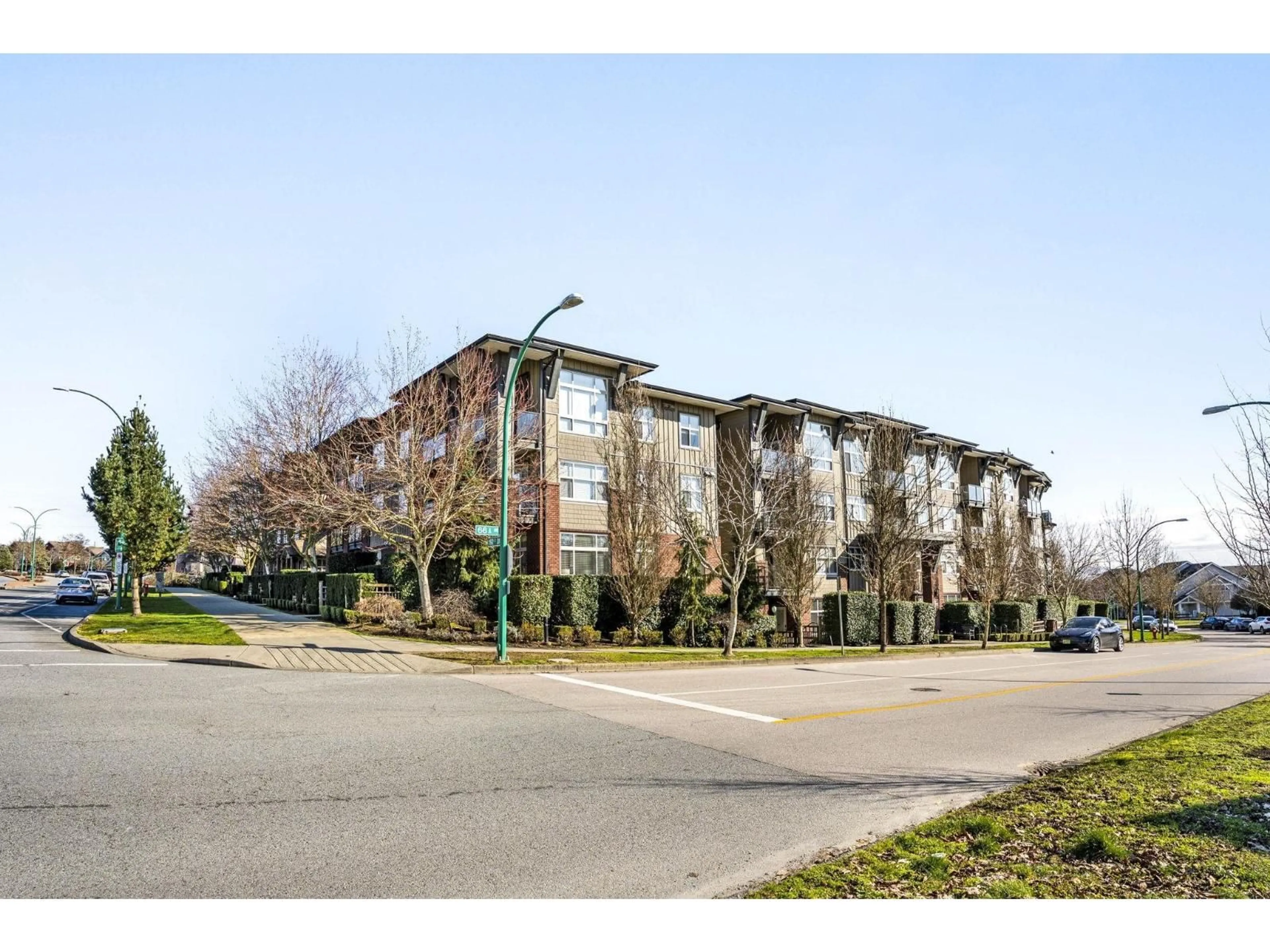 Unknown for 201 - 19201 66A AVENUE, Surrey British Columbia V4N6N7