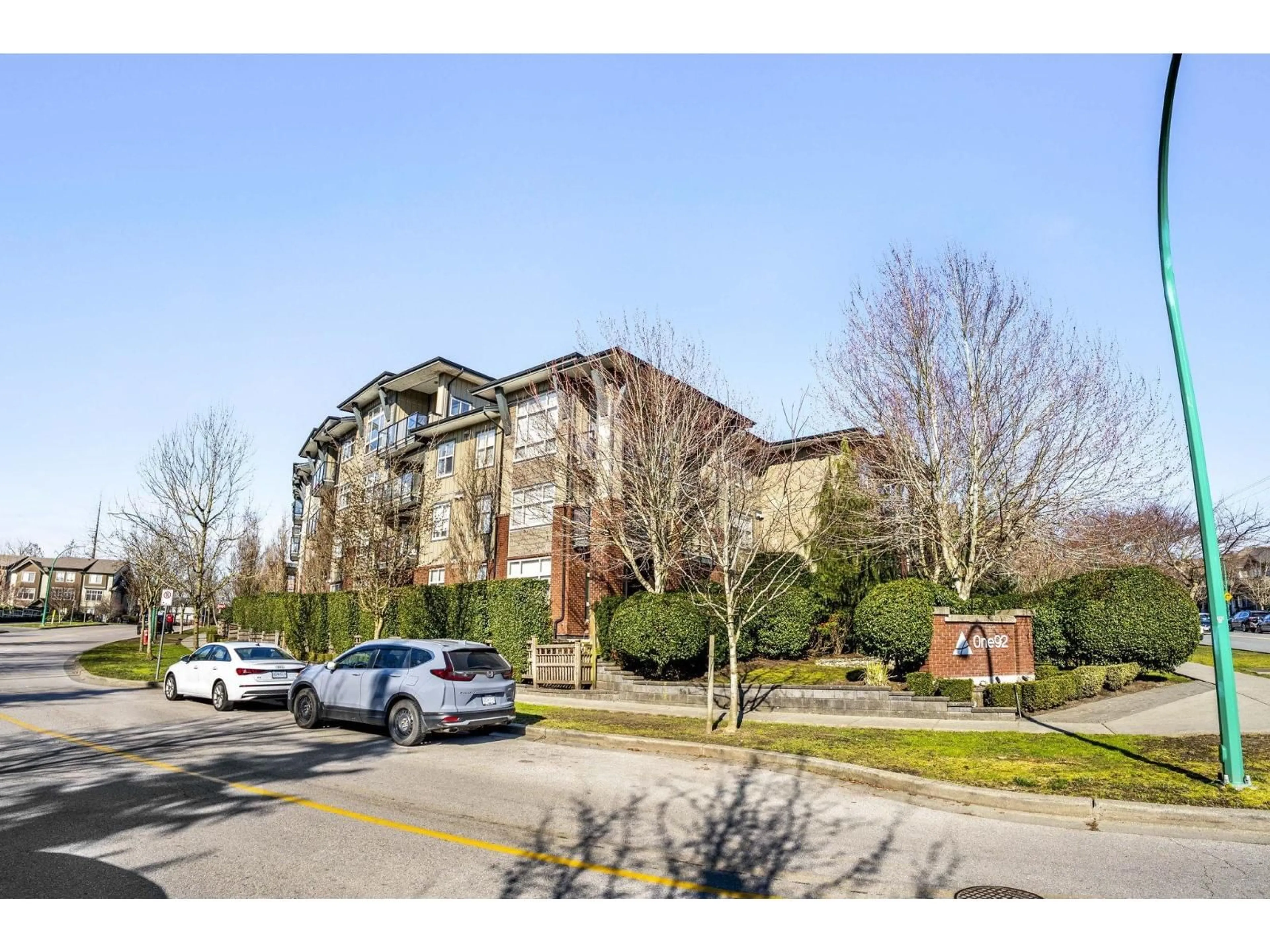 Unknown for 201 - 19201 66A AVENUE, Surrey British Columbia V4N6N7