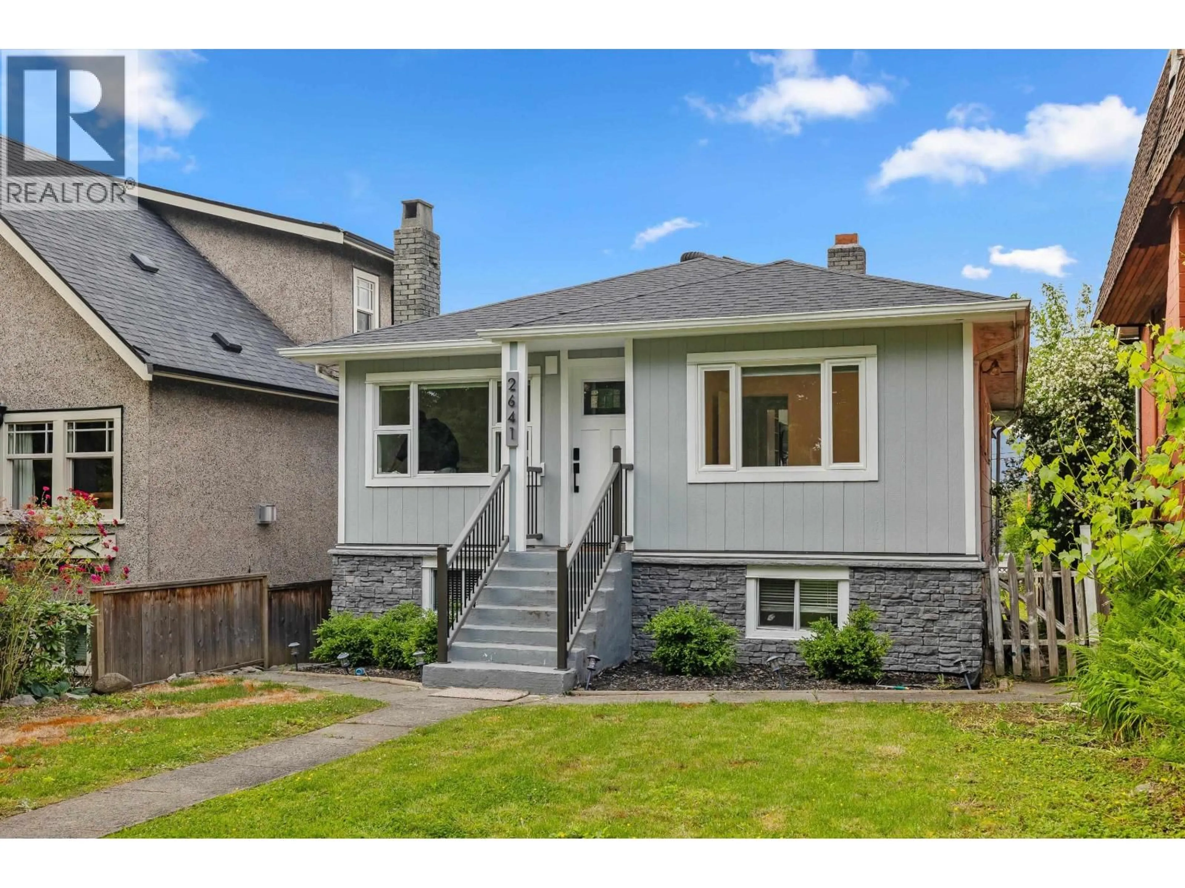 Home with vinyl exterior material, street for 2641 5TH AVENUE, Vancouver British Columbia V5M1N1