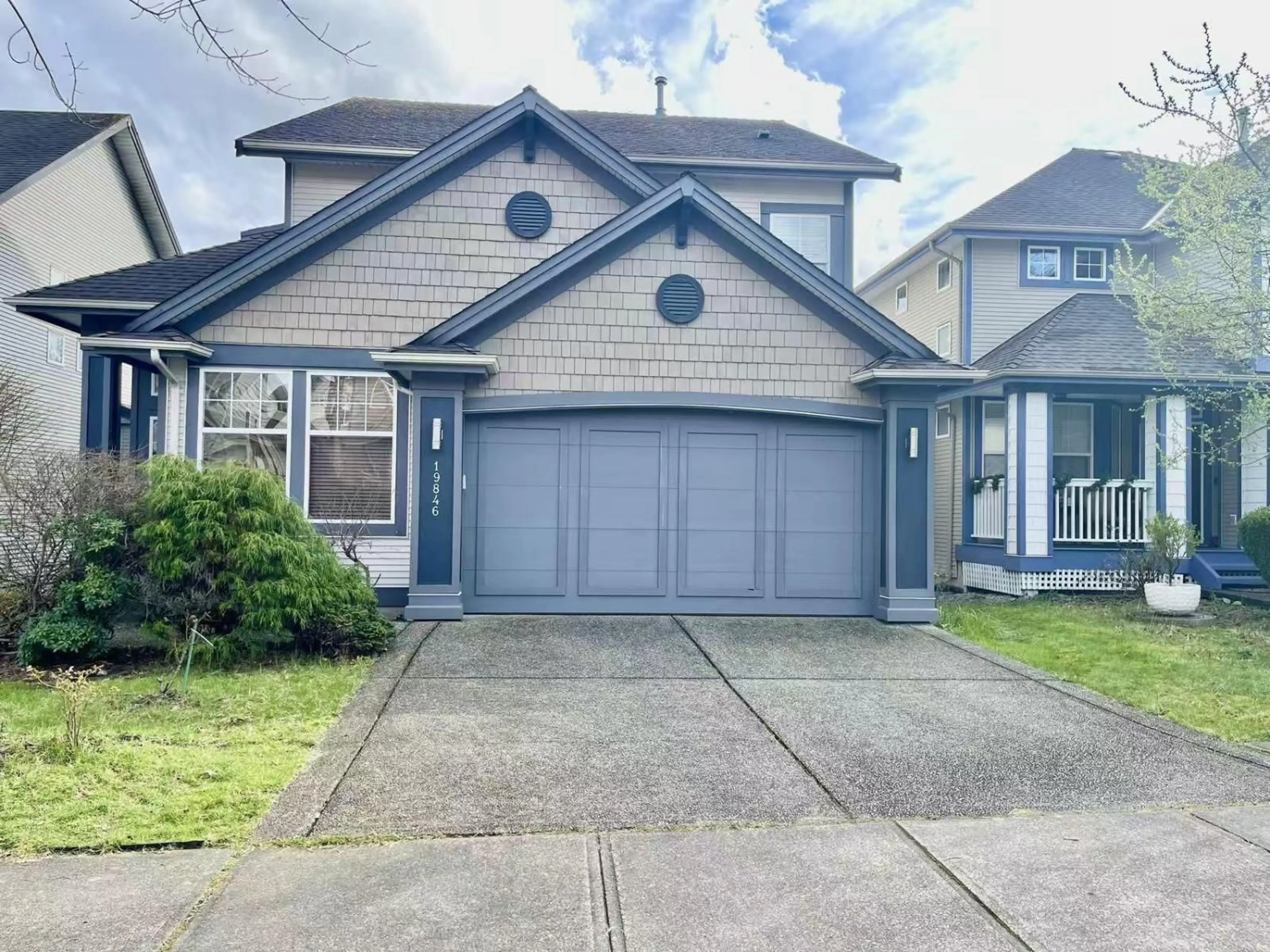 Home with vinyl exterior material, street for 19846 69A AVENUE, Langley British Columbia V2Y3A9