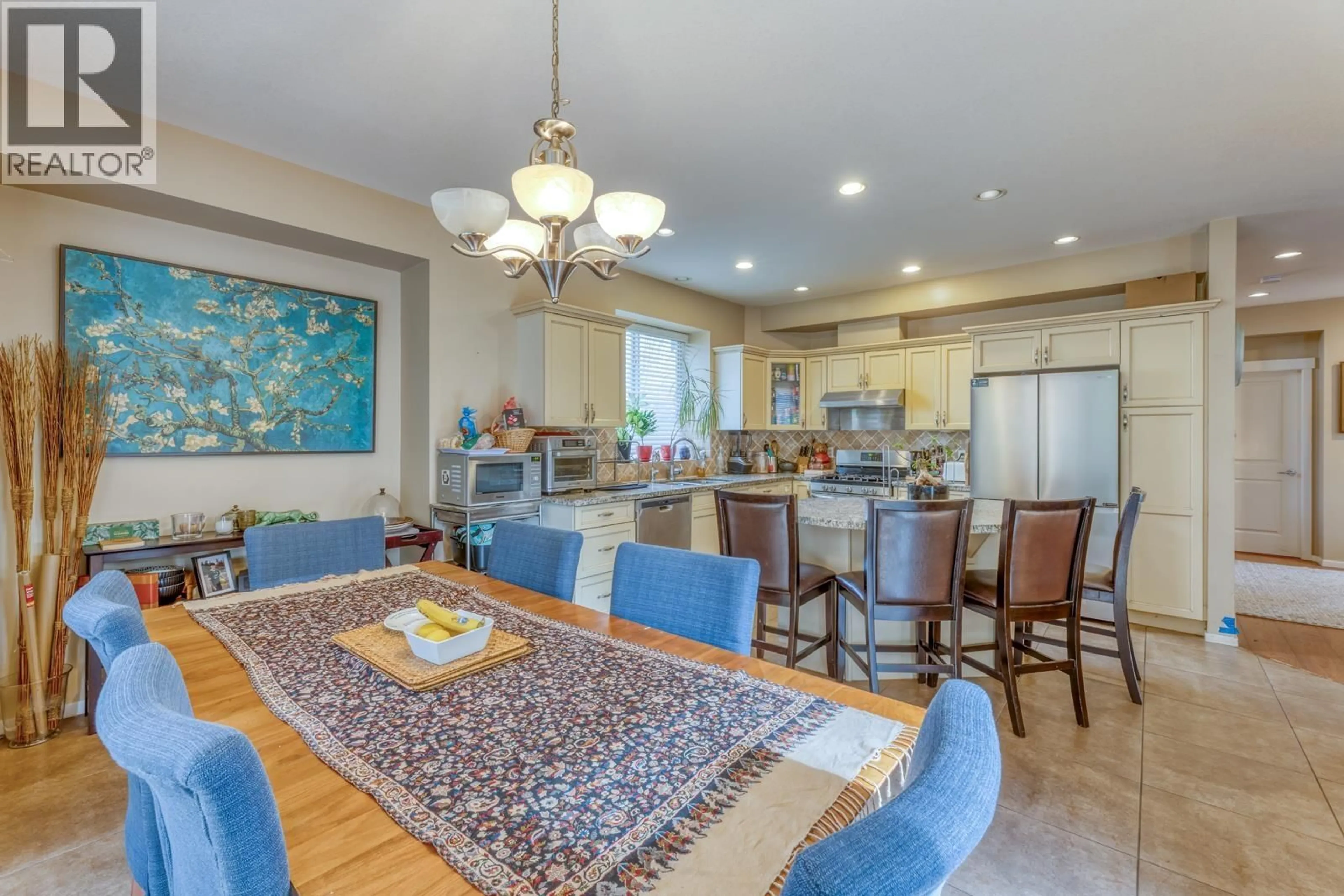 Dining room, ceramic/tile floor for 123 MAPLE DRIVE, Port Moody British Columbia V3H0A7