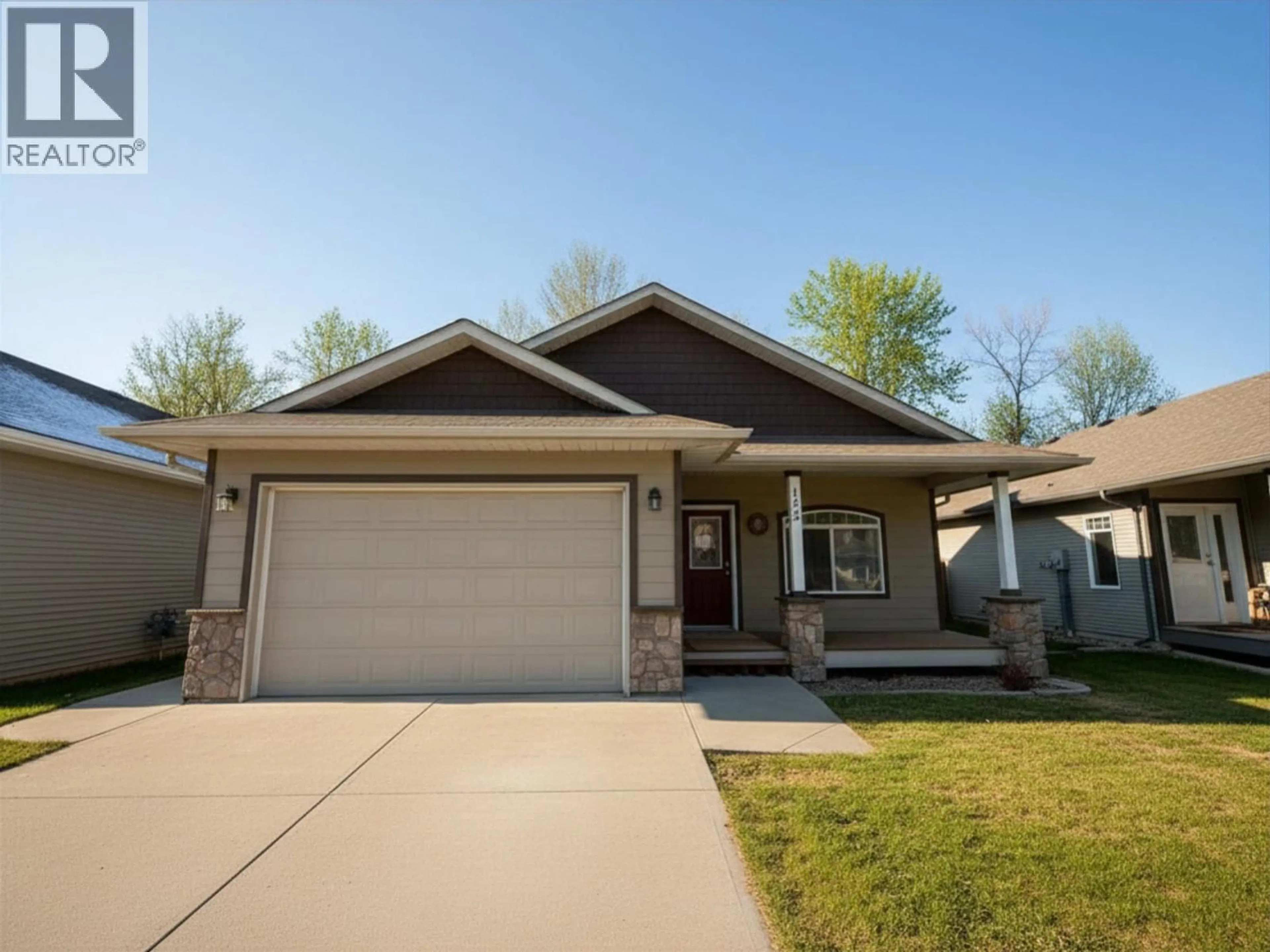 Home with vinyl exterior material, street for 132 - 1702 DYKE ROAD, Quesnel British Columbia V2J6A4