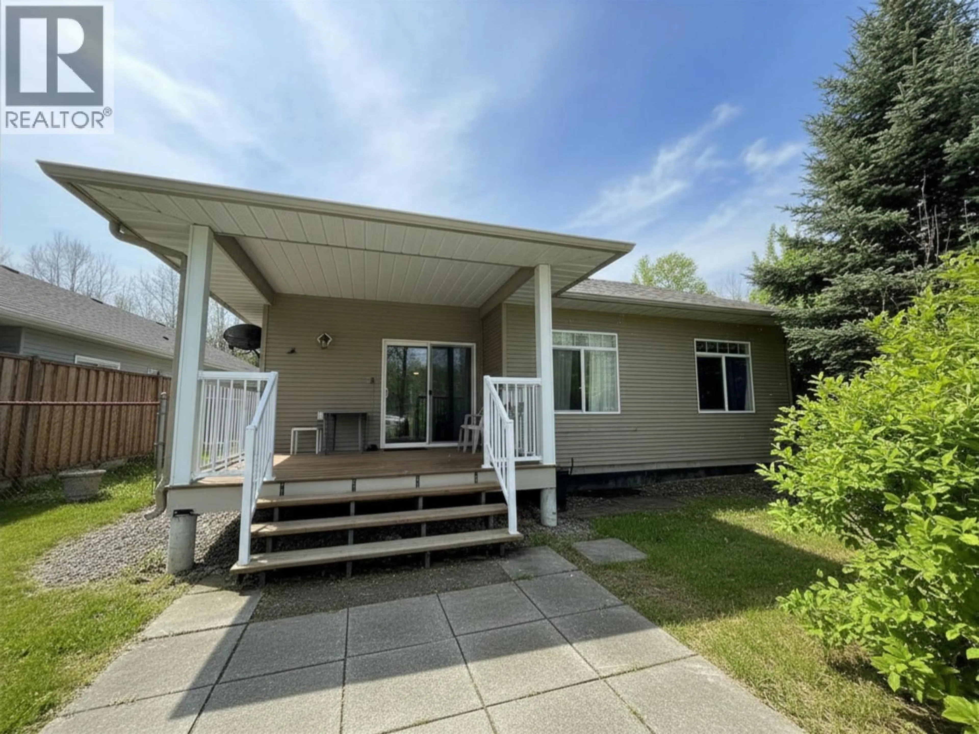 Home with vinyl exterior material, street for 132 - 1702 DYKE ROAD, Quesnel British Columbia V2J6A4