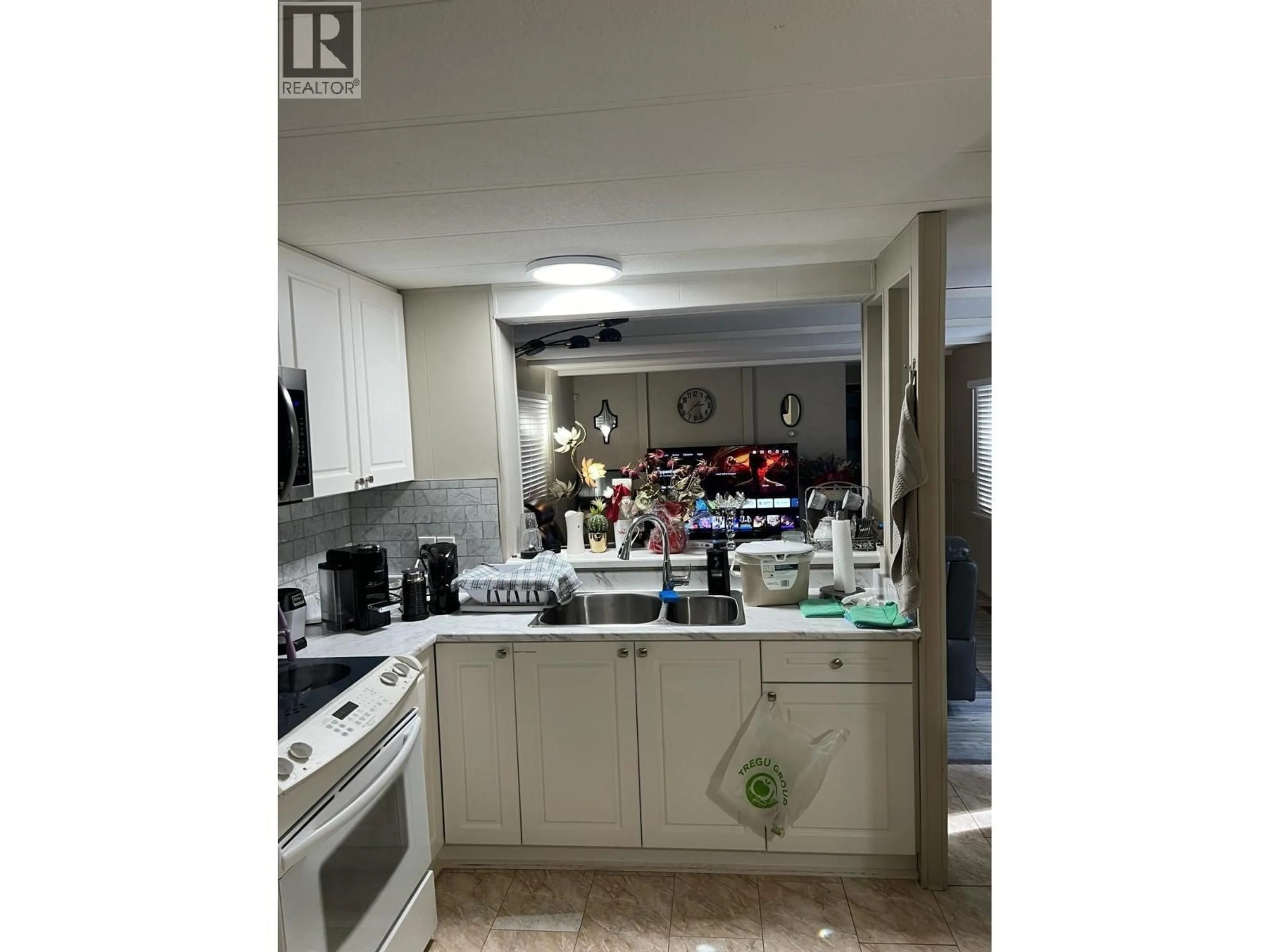 Standard kitchen, unknown for 11276 272 STREET, Maple Ridge British Columbia V2W1Y6