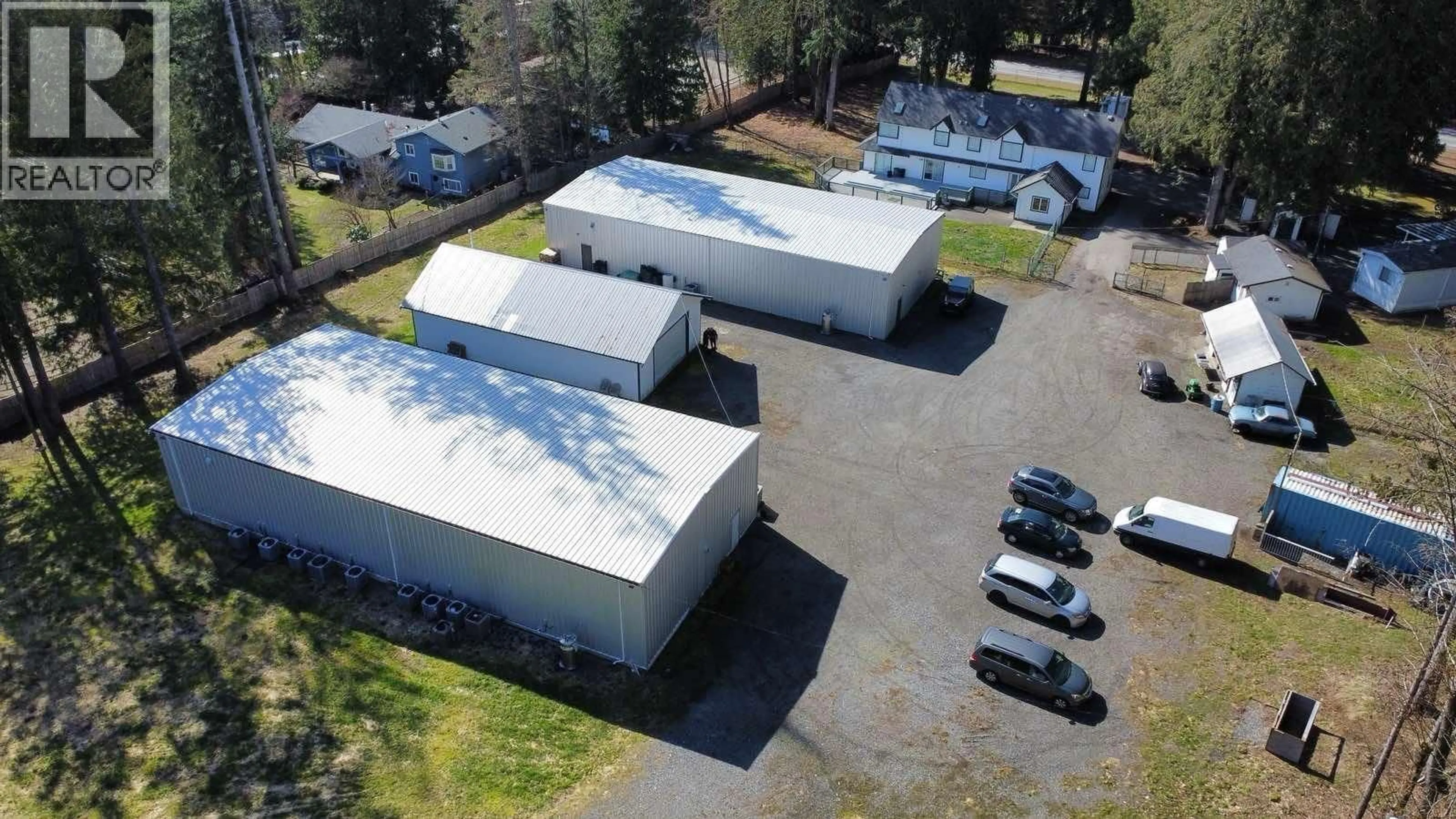 A pic from outside/outdoor area/front of a property/back of a property/a pic from drone, building for 11276 272 STREET, Maple Ridge British Columbia V2W1Y6