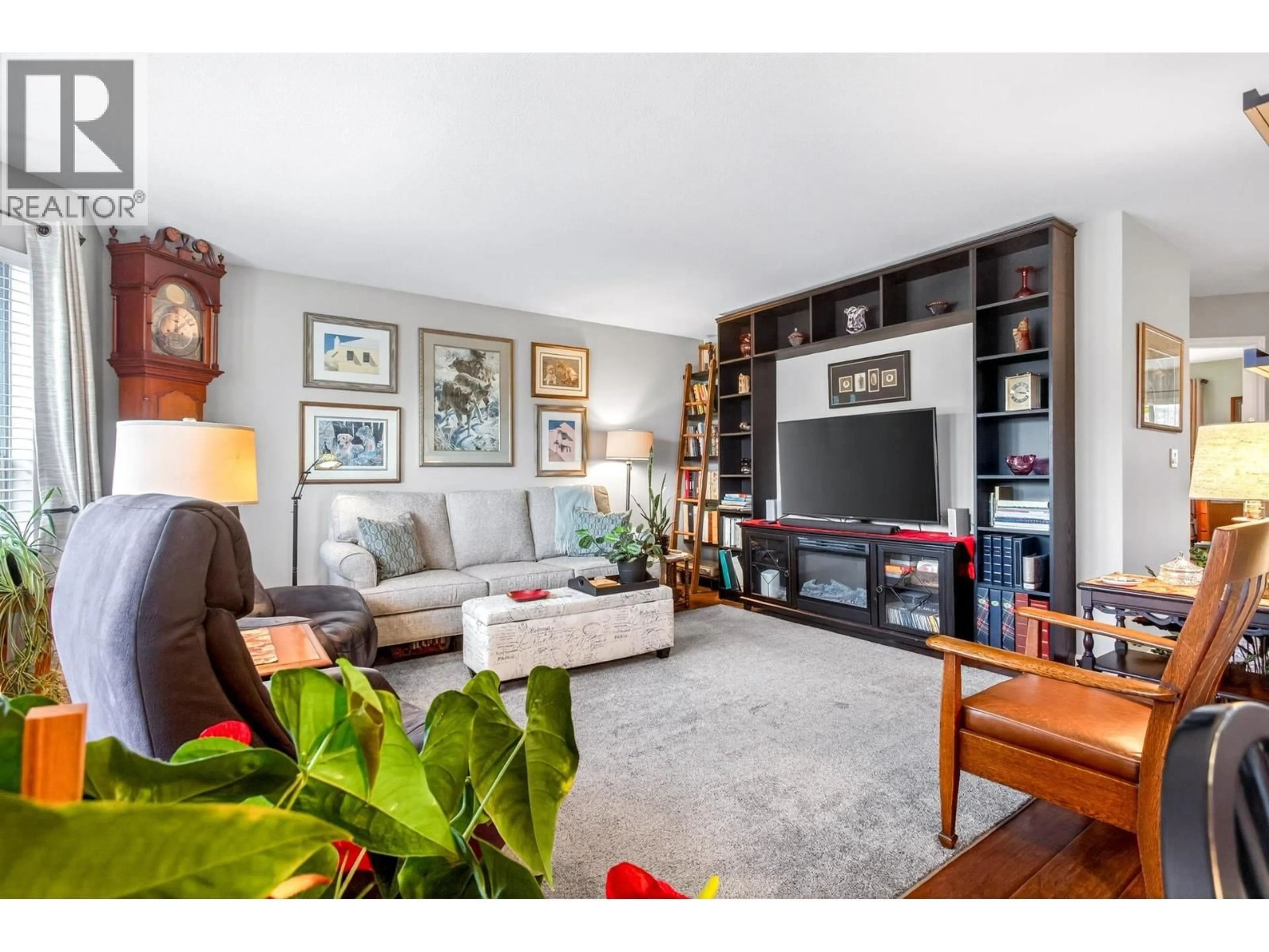 Living room with furniture, unknown for 50 - 12296 224TH STREET, Maple Ridge British Columbia V2X0M2