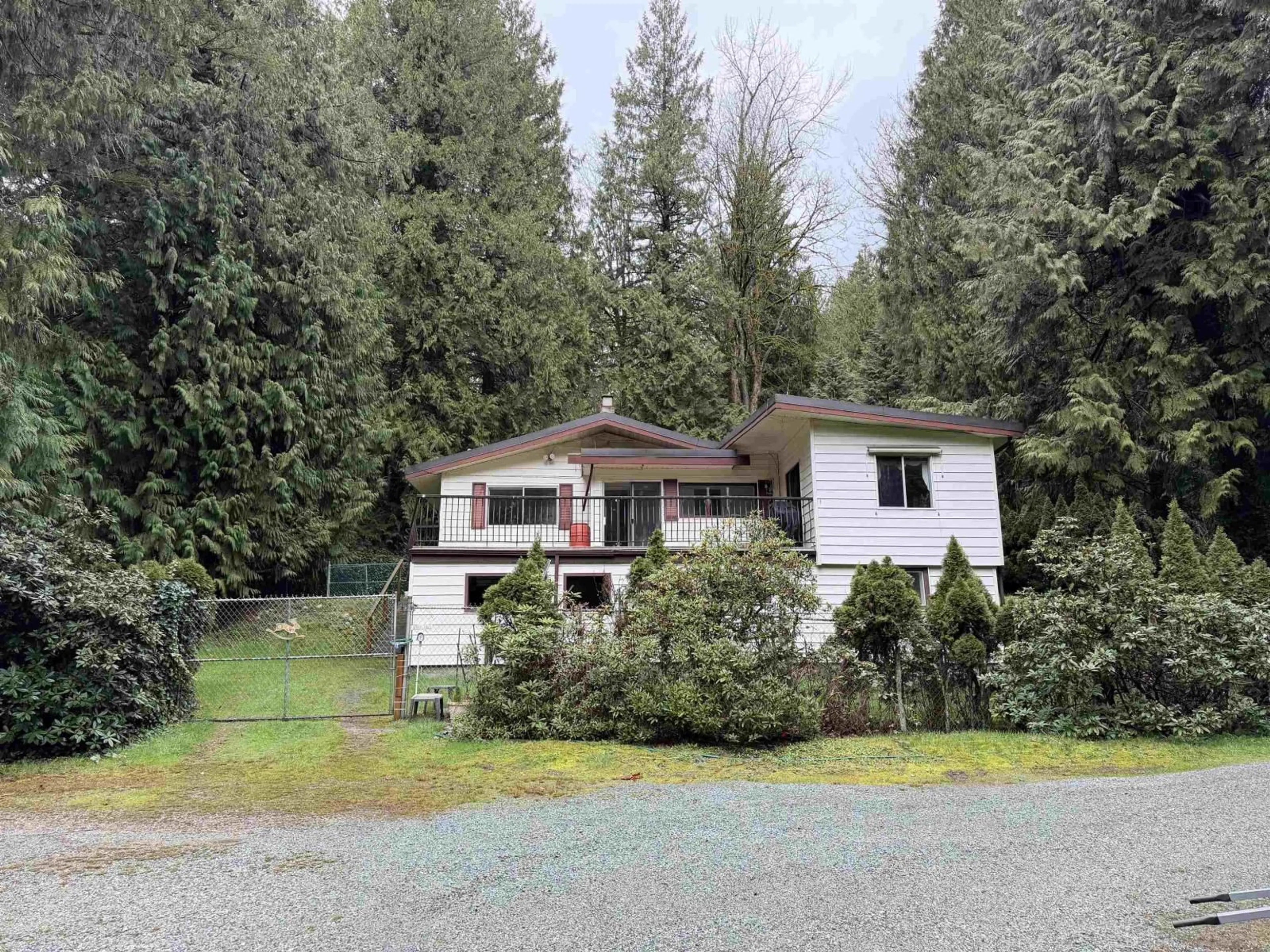 A pic from outside/outdoor area/front of a property/back of a property/a pic from drone, unknown for 31828 GROVE STREET, Mission British Columbia V4S1E7