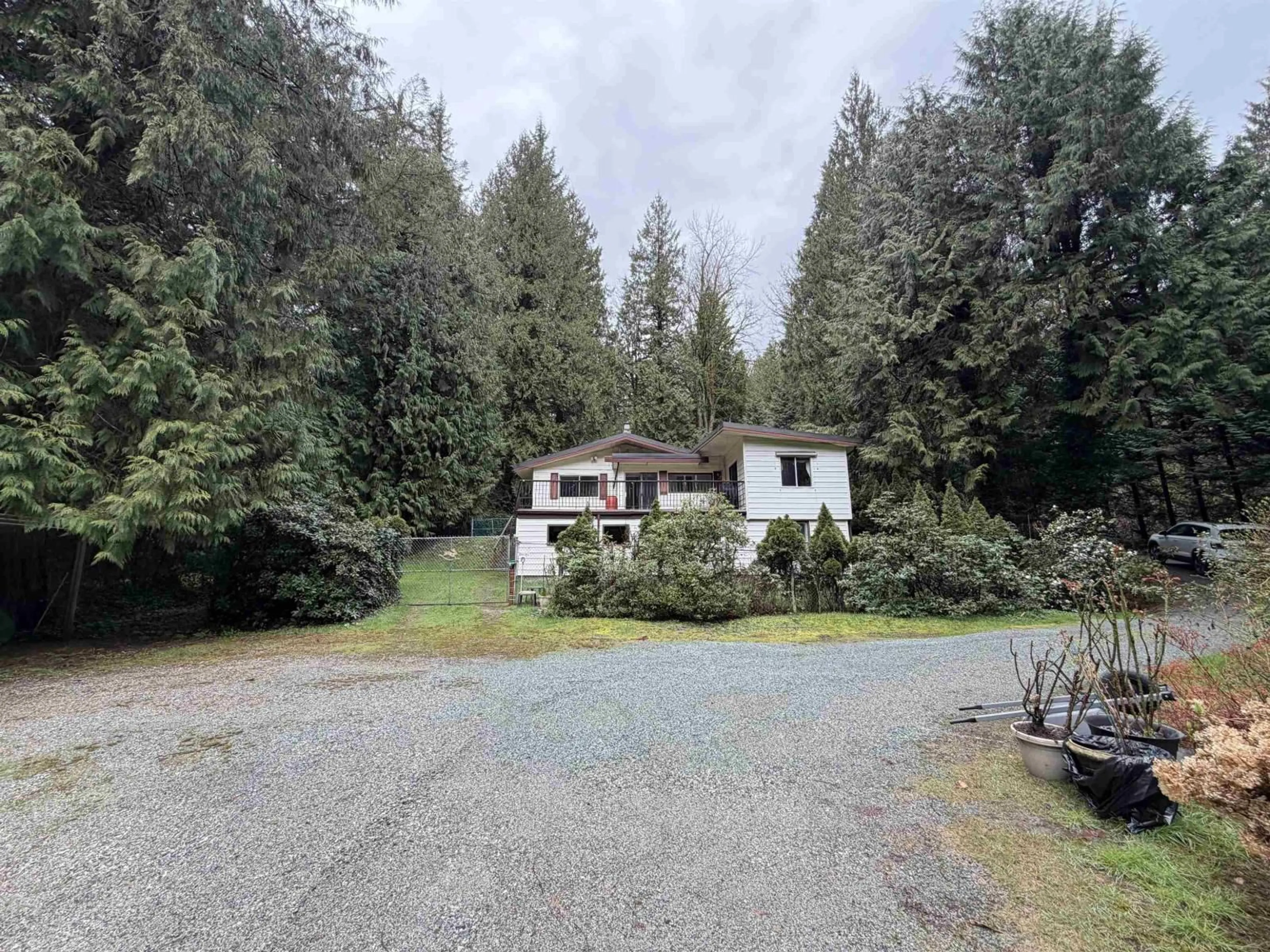 A pic from outside/outdoor area/front of a property/back of a property/a pic from drone, unknown for 31828 GROVE STREET, Mission British Columbia V4S1E7