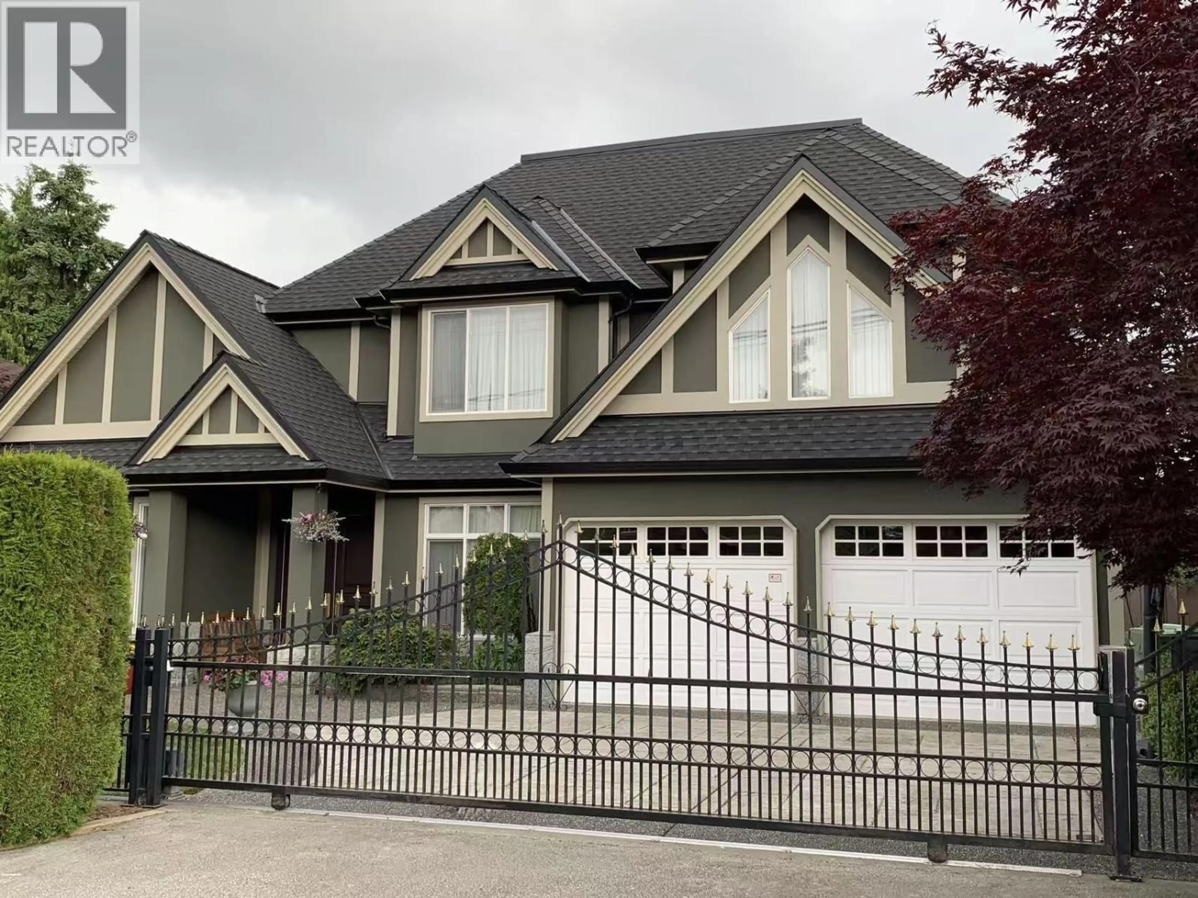 Home with vinyl exterior material, street for 8320 MOWBRAY ROAD, Richmond British Columbia V7A2B7