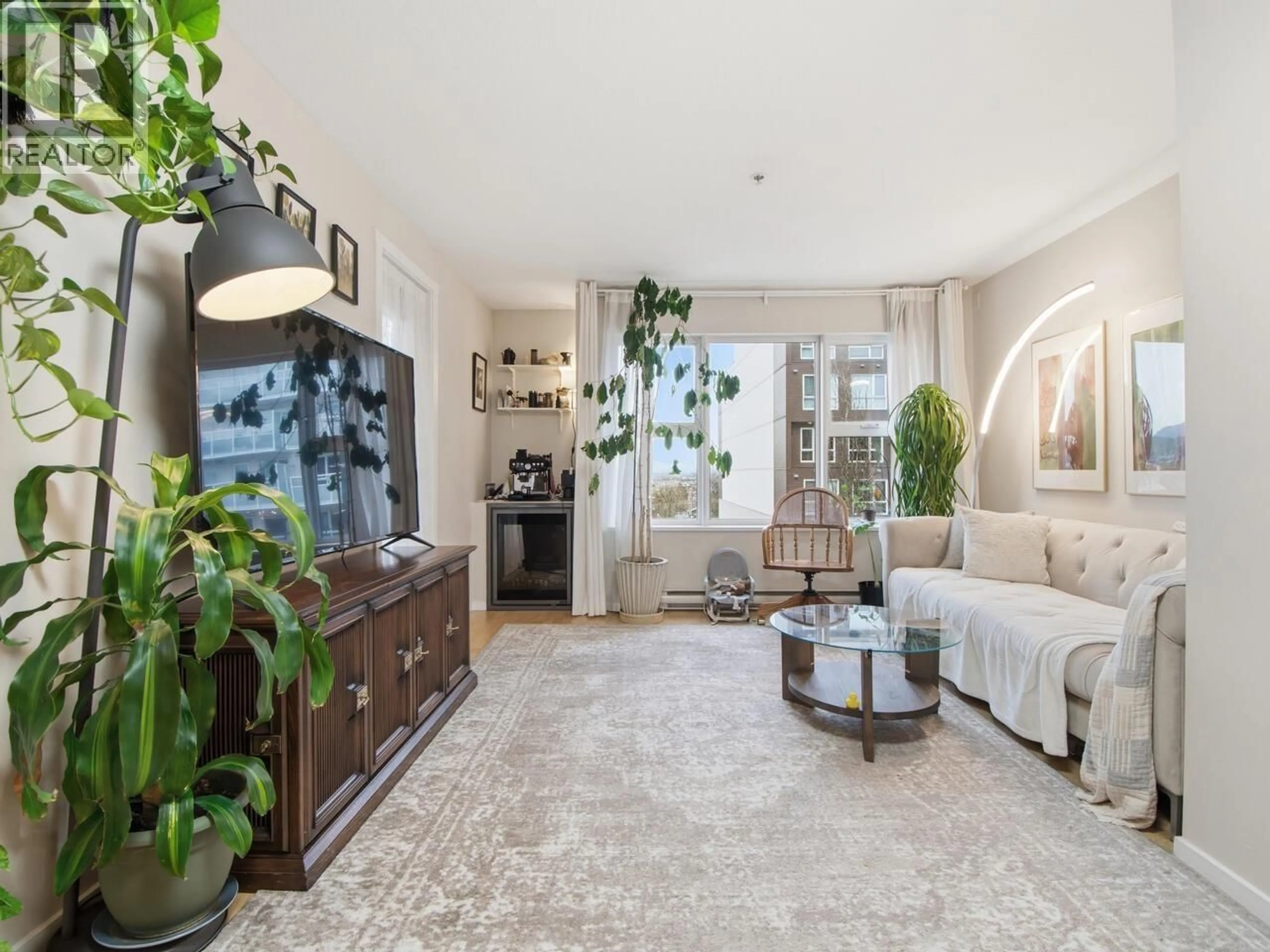 Living room with furniture, unknown for 403 - 415 COLUMBIA STREET, New Westminster British Columbia V3L0B4