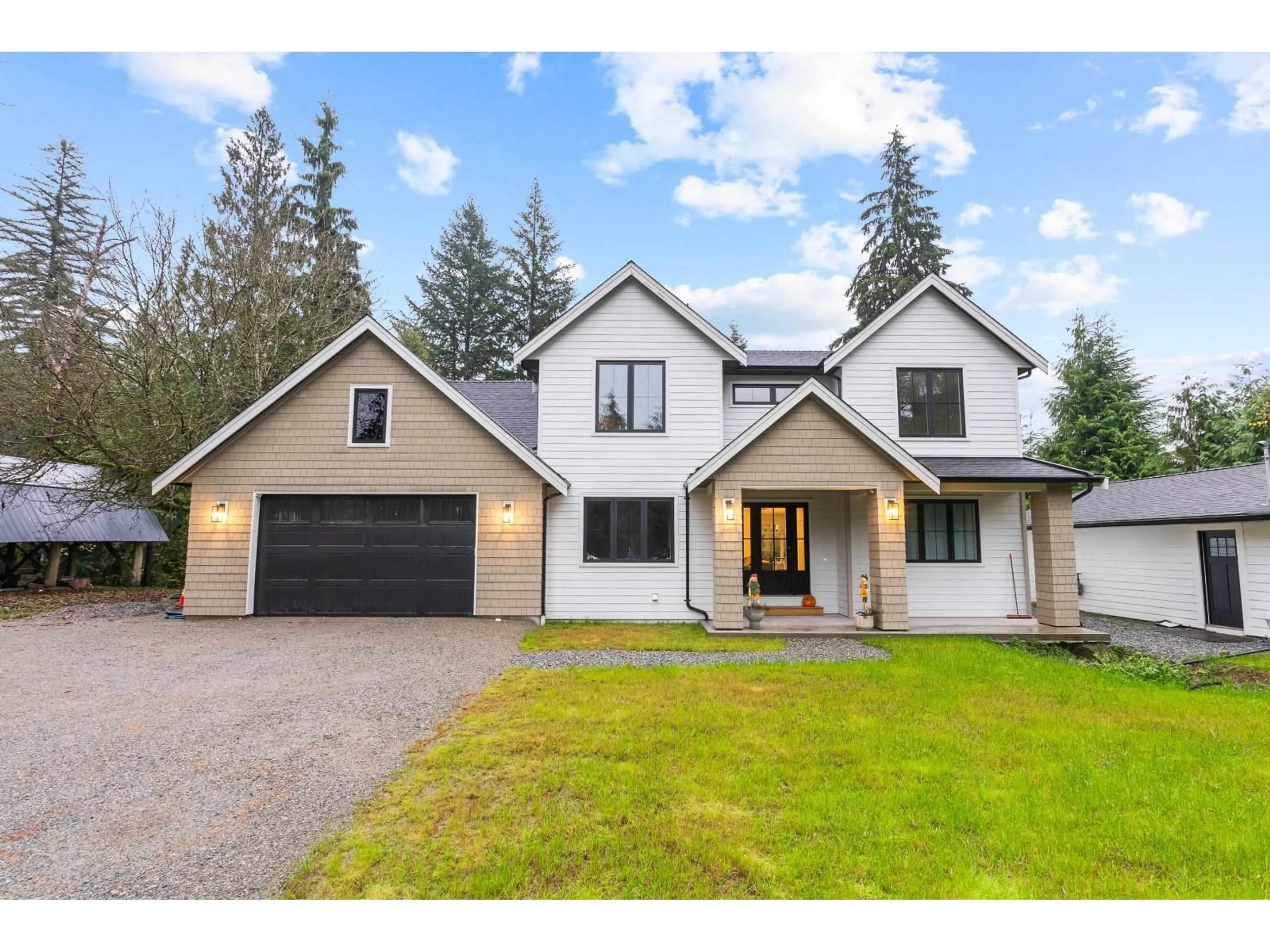 Home with vinyl exterior material, street for 9756 DEWDNEY TRUNK ROAD, Mission British Columbia V2V7G5