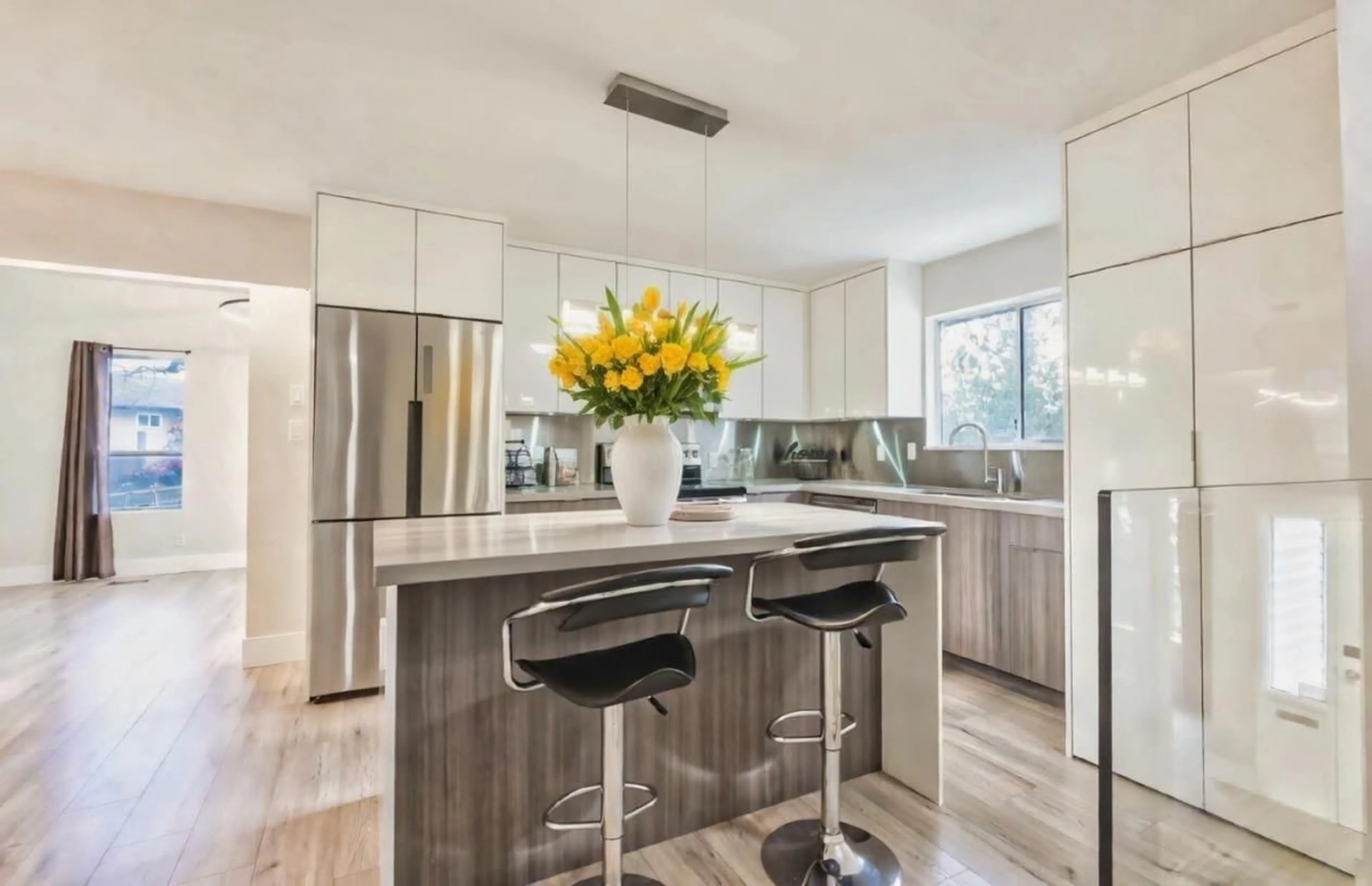 Contemporary kitchen, unknown for 8366 ARBOUR PLACE, Delta British Columbia V4C7H4