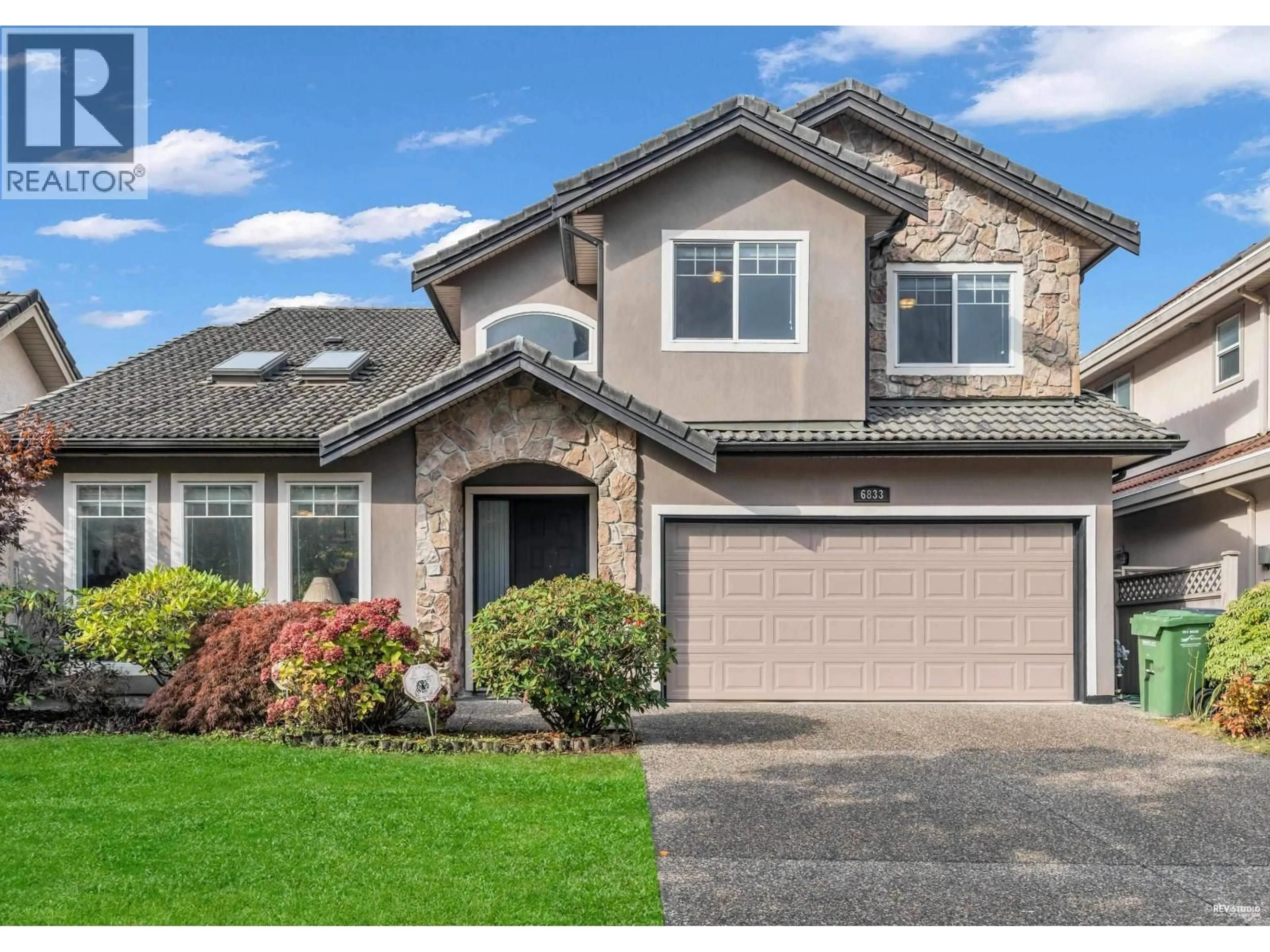 Home with vinyl exterior material, street for 6833 BARNARD DRIVE, Richmond British Columbia V7C5T3