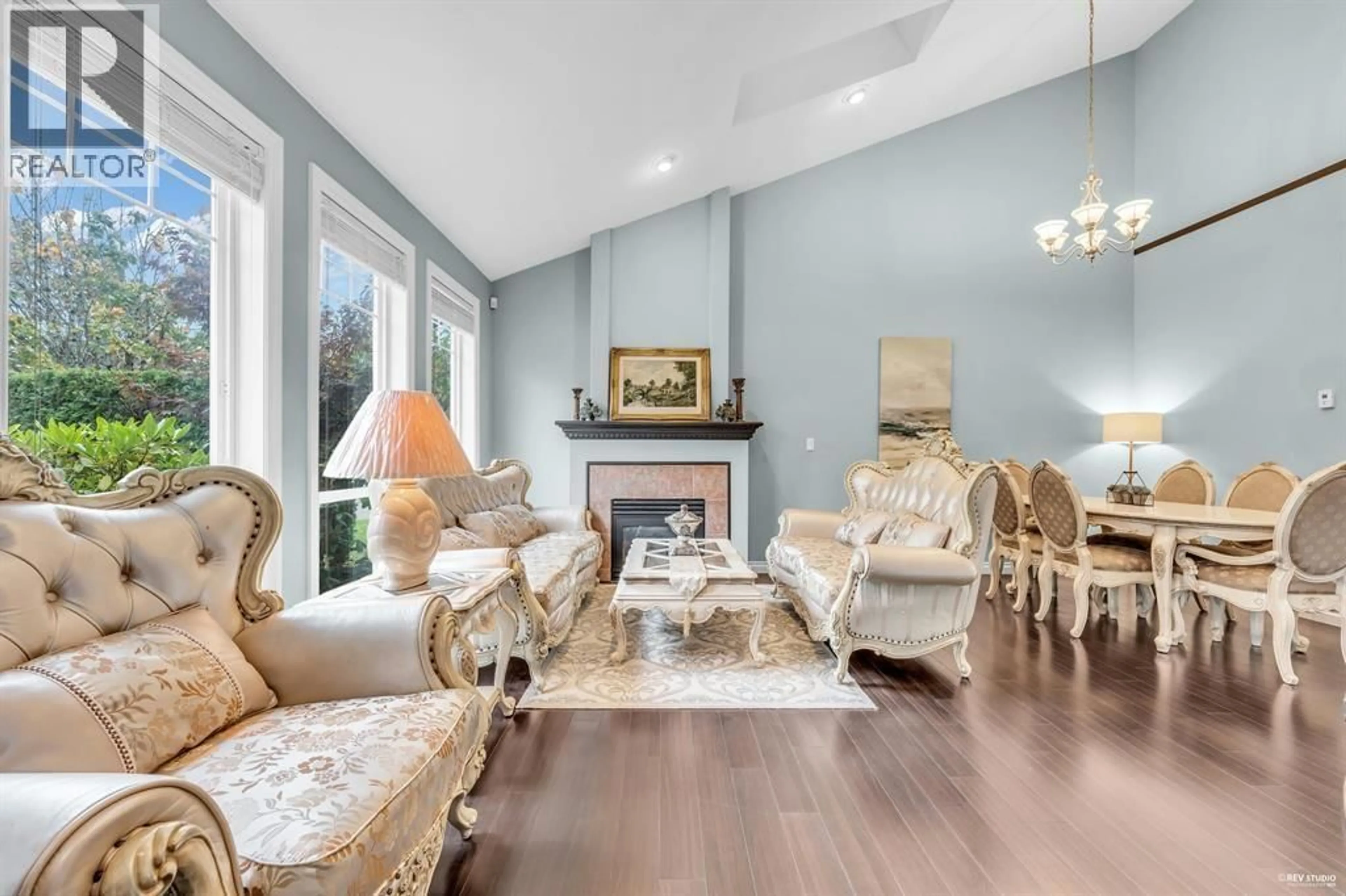 Living room with furniture, unknown for 6833 BARNARD DRIVE, Richmond British Columbia V7C5T3