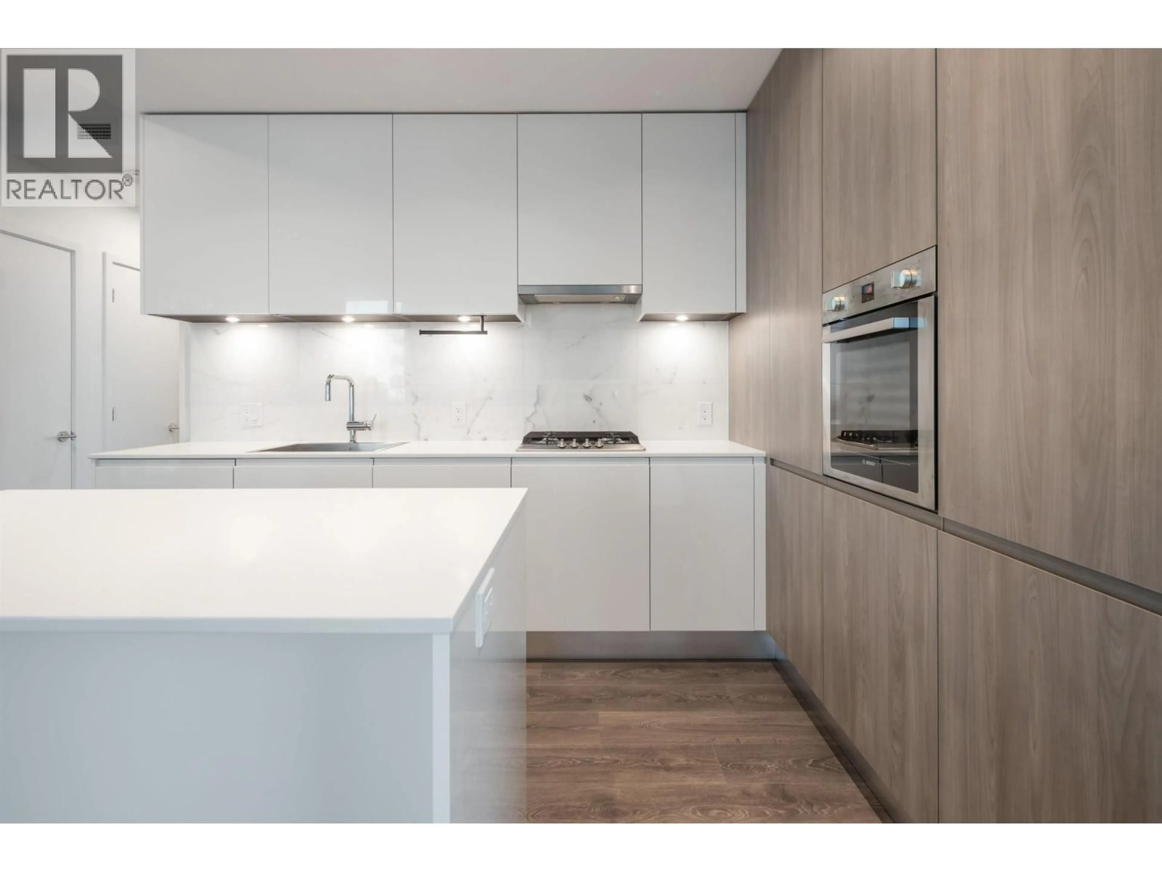 Contemporary kitchen, wood/laminate floor for 1505 - 4650 BRENTWOOD BOULEVARD, Burnaby British Columbia V5C0M3
