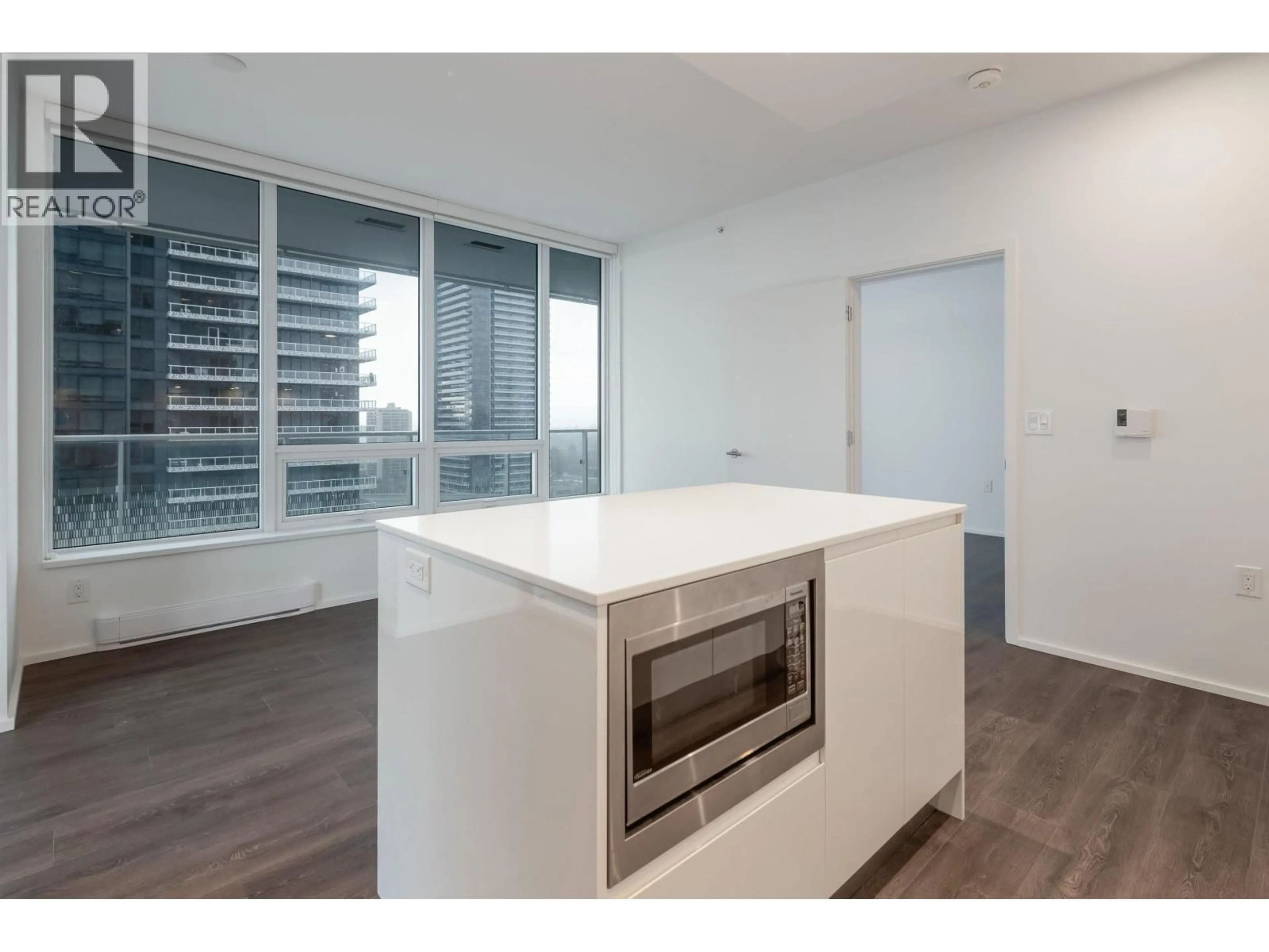 Standard kitchen, unknown for 1505 - 4650 BRENTWOOD BOULEVARD, Burnaby British Columbia V5C0M3