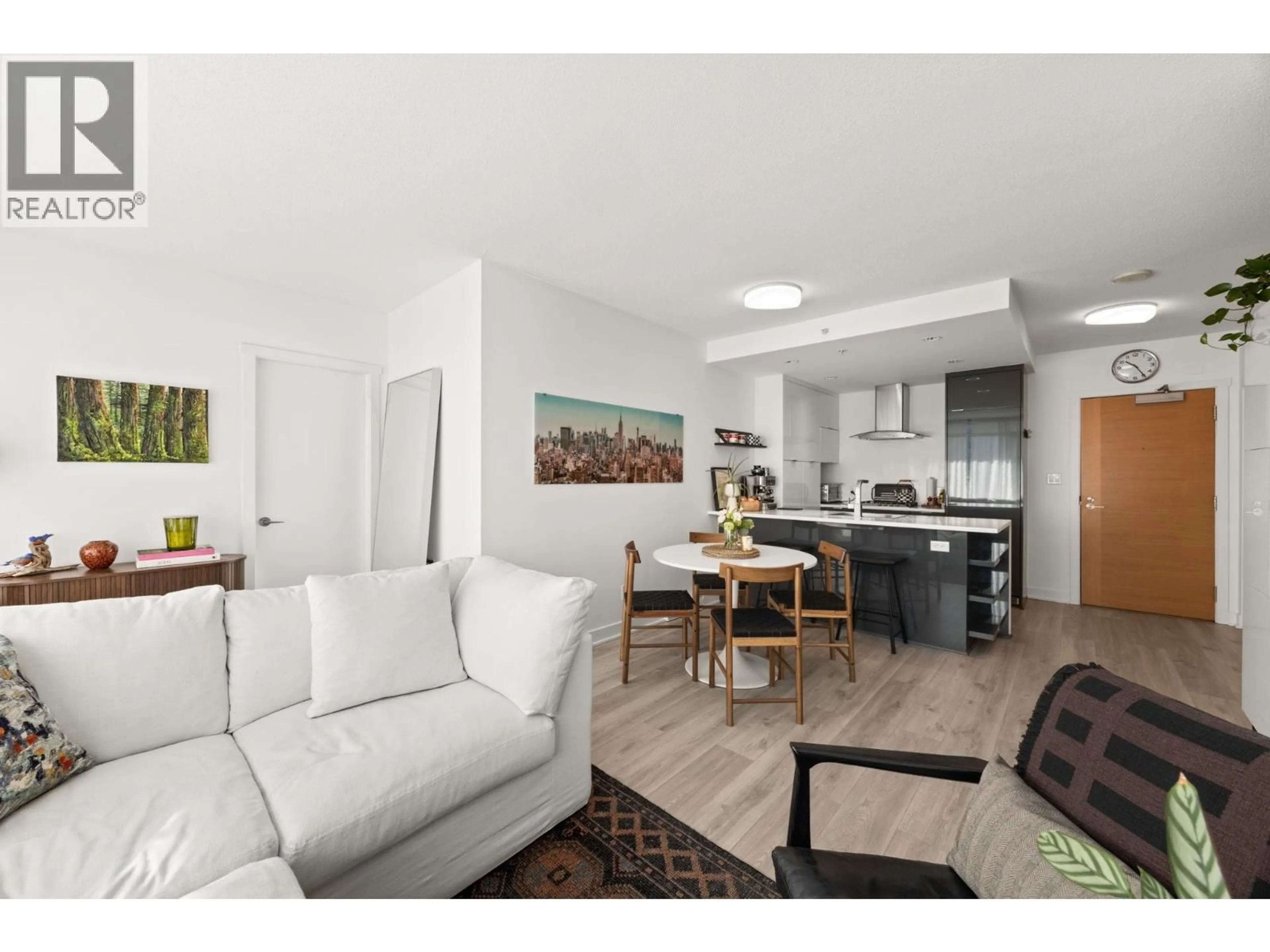 Living room with furniture, unknown for 707 - 1777 7TH AVENUE, Vancouver British Columbia V6J0E5