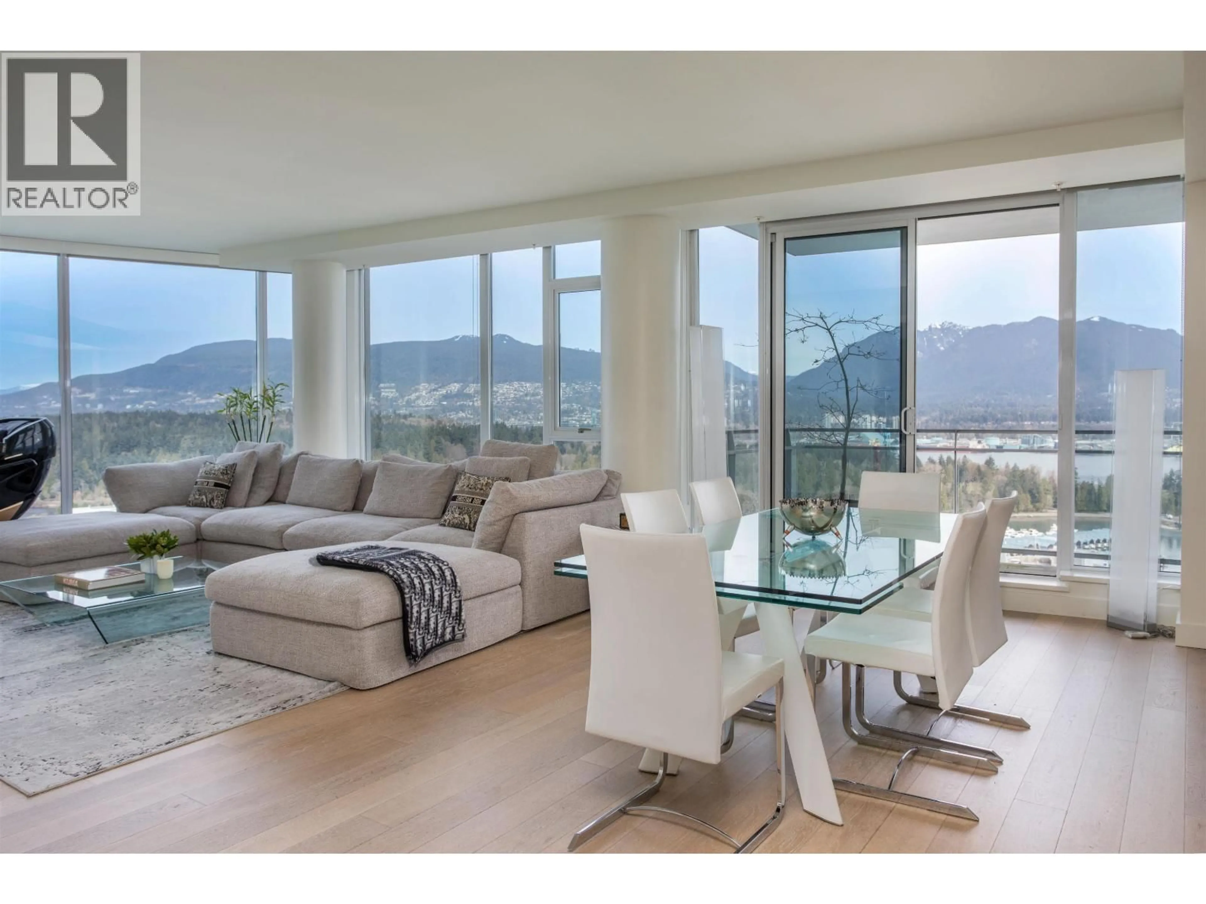 Living room with furniture, unknown for 3101 - 1499 PENDER STREET, Vancouver British Columbia V6G0A7