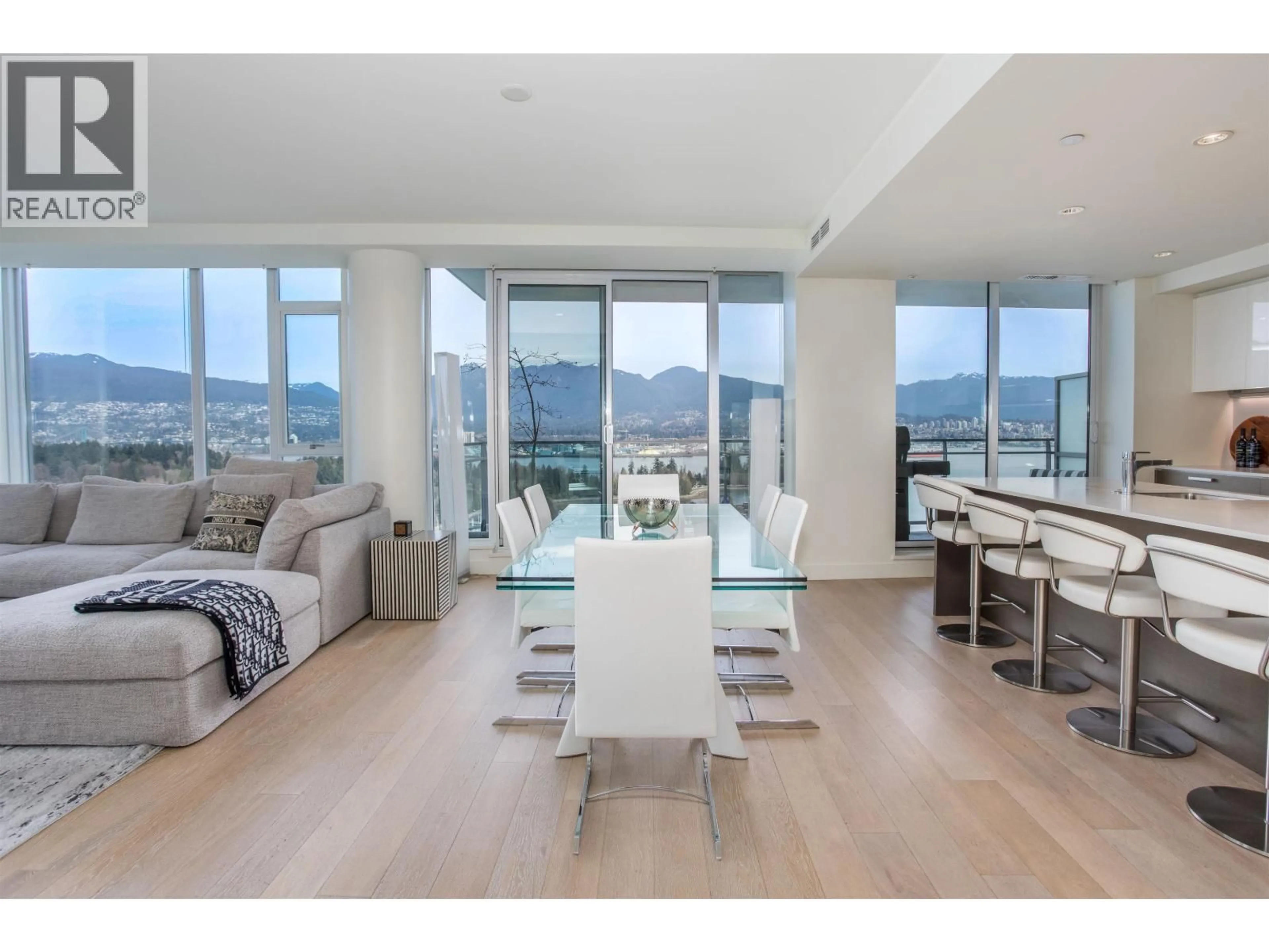 Living room with furniture, unknown for 3101 - 1499 PENDER STREET, Vancouver British Columbia V6G0A7