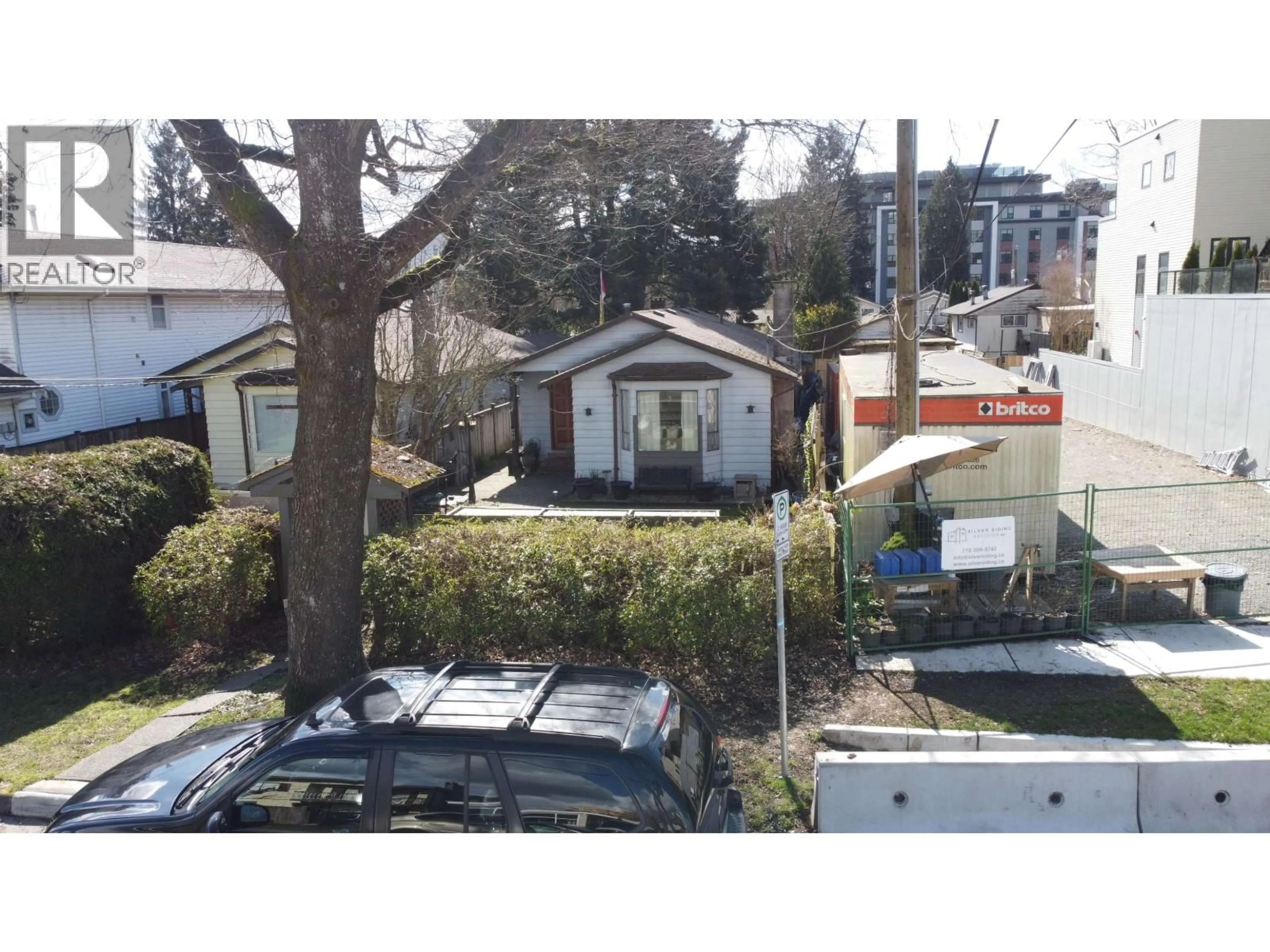 A pic from outside/outdoor area/front of a property/back of a property/a pic from drone, street for 1551 RUPERT STREET, North Vancouver British Columbia V7J1G3