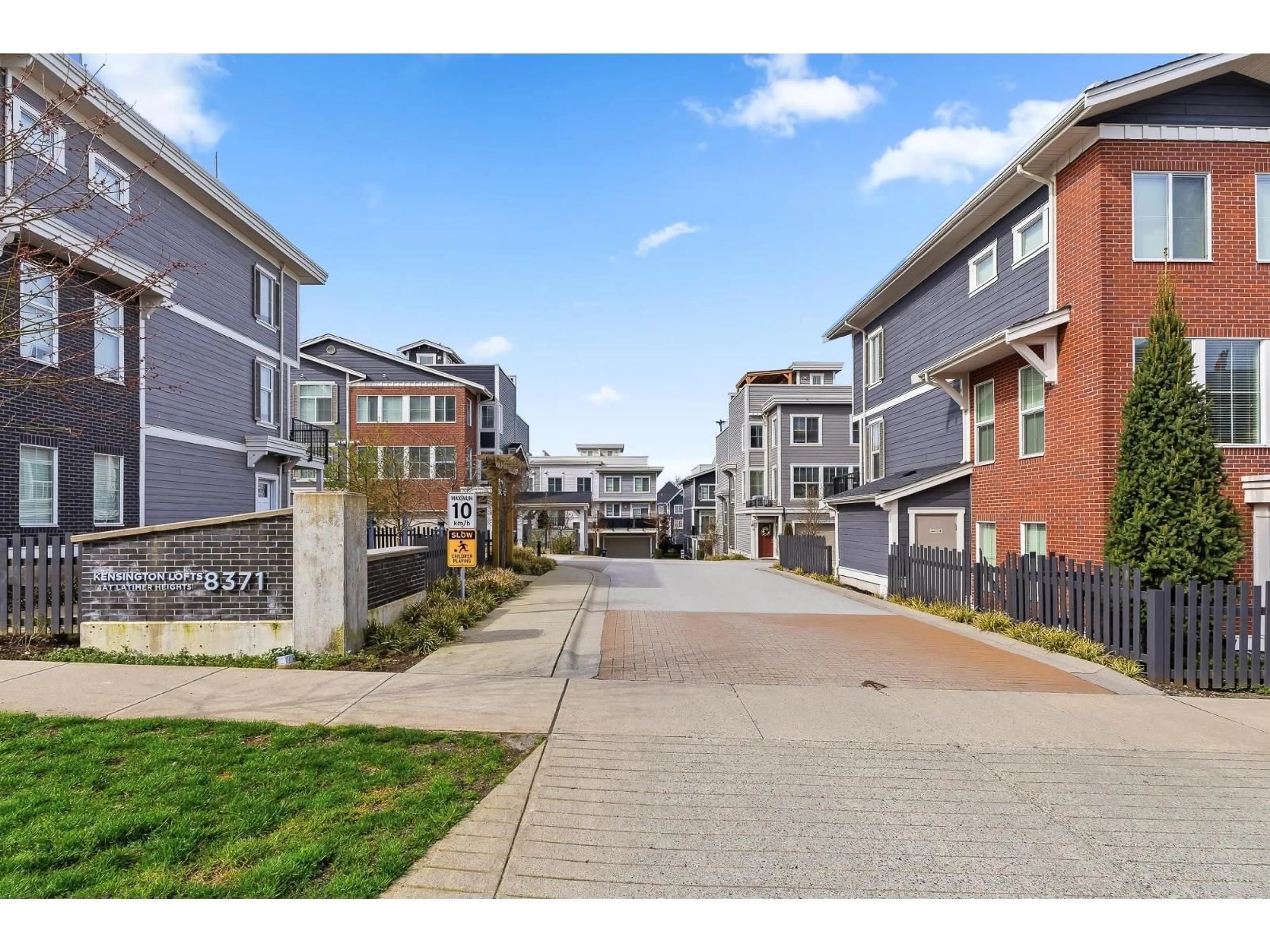 A pic from outside/outdoor area/front of a property/back of a property/a pic from drone, street for 55 - 8371 202B STREET, Langley British Columbia V2Y4K6