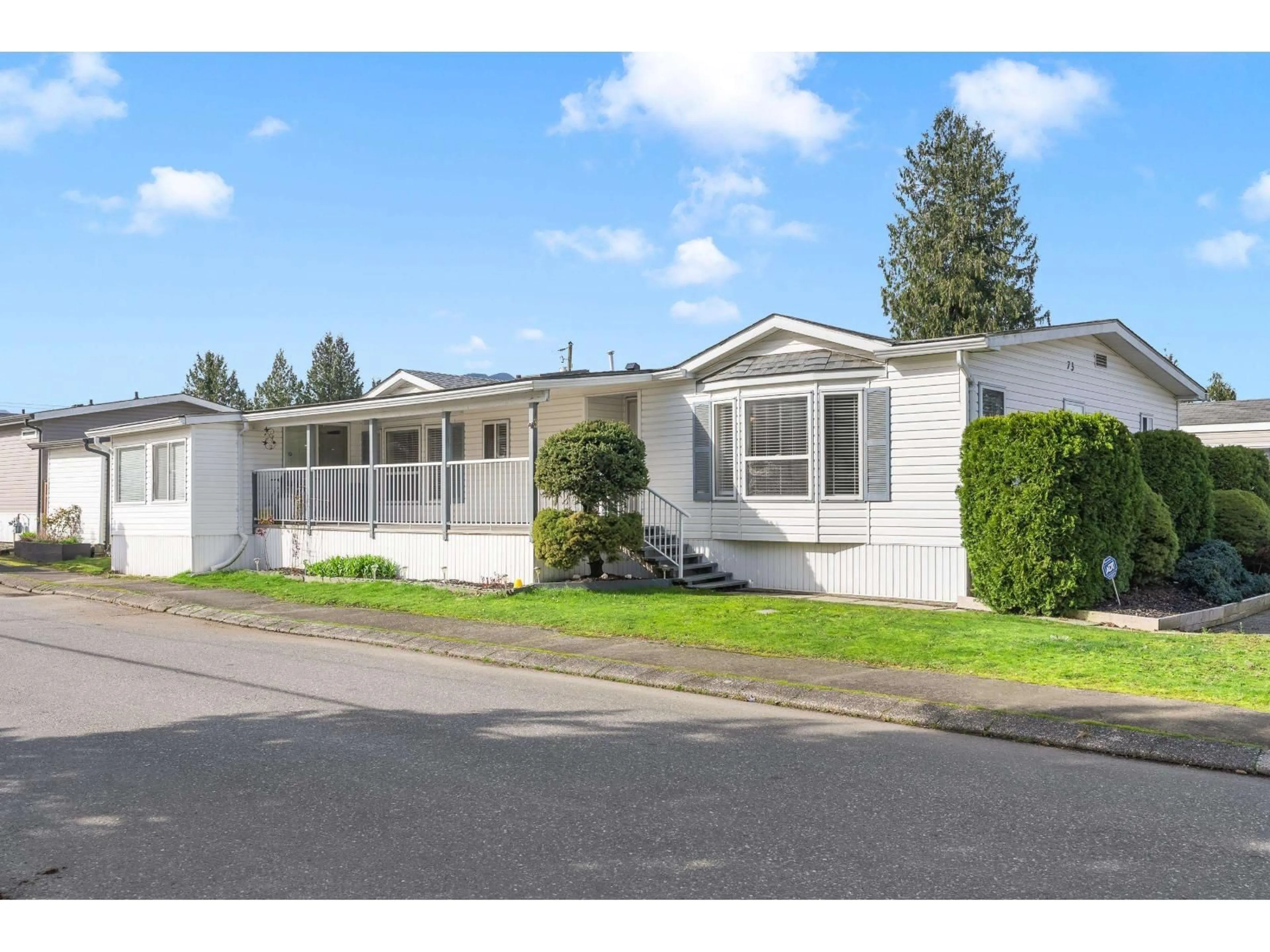 Home with vinyl exterior material, street for 73 - 6338 VEDDER ROAD, Chilliwack British Columbia V2R3R3
