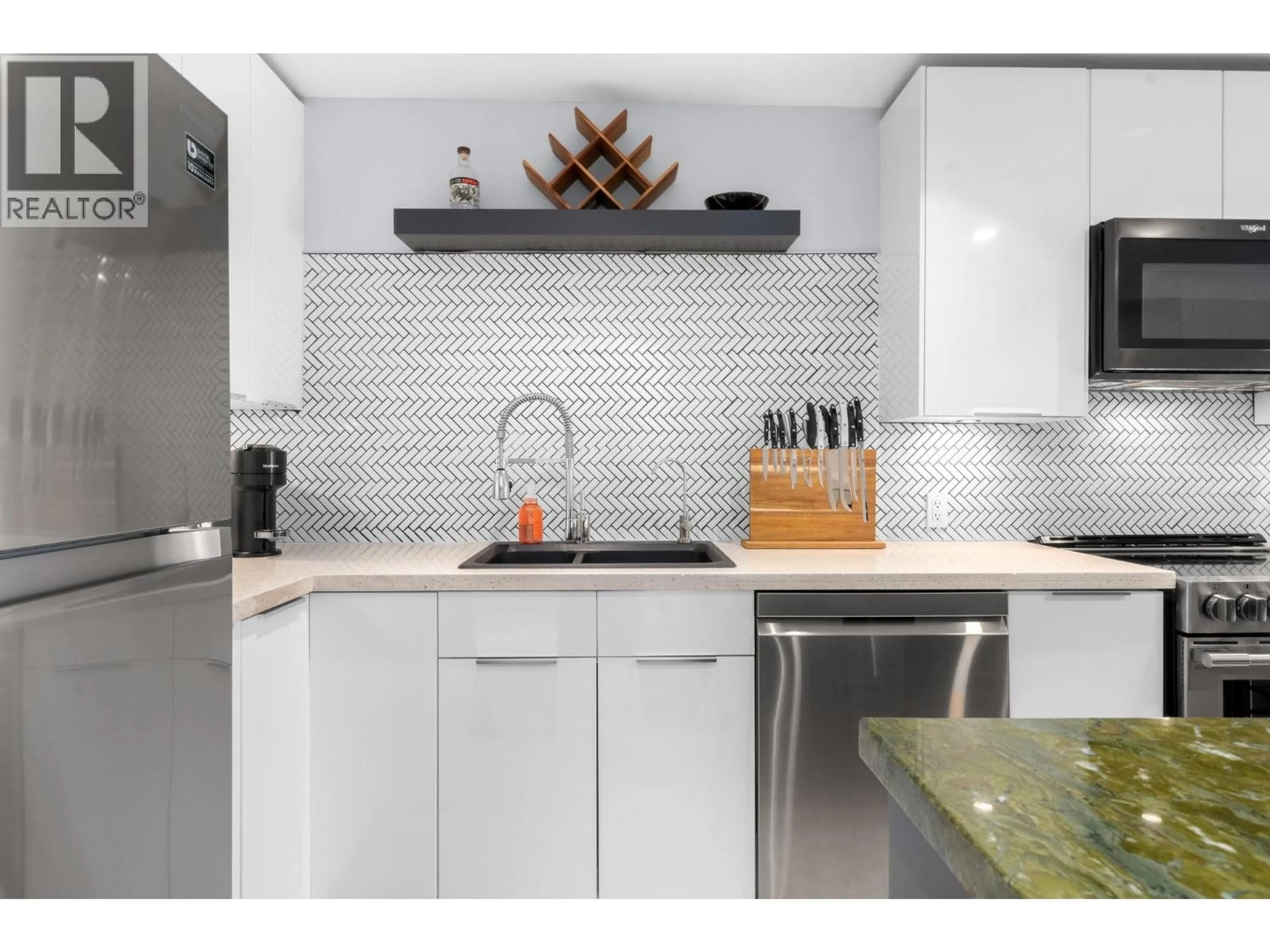Contemporary kitchen, ceramic/tile floor for 203 - 1066 13TH AVENUE, Vancouver British Columbia V6H1N2