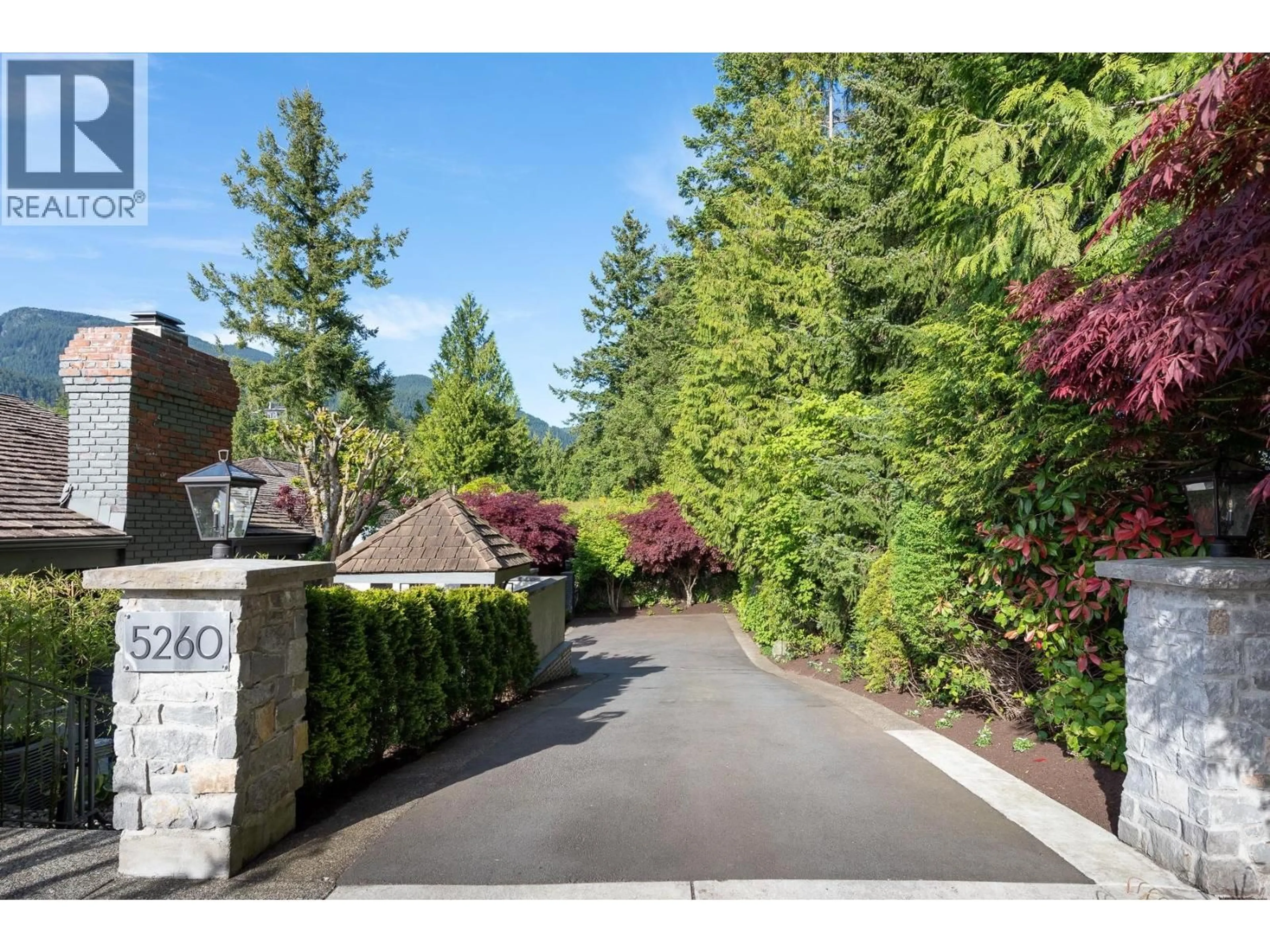 A pic from outside/outdoor area/front of a property/back of a property/a pic from drone, unknown for 5260 TIMBERFEILD LANE, West Vancouver British Columbia V7W2Z5