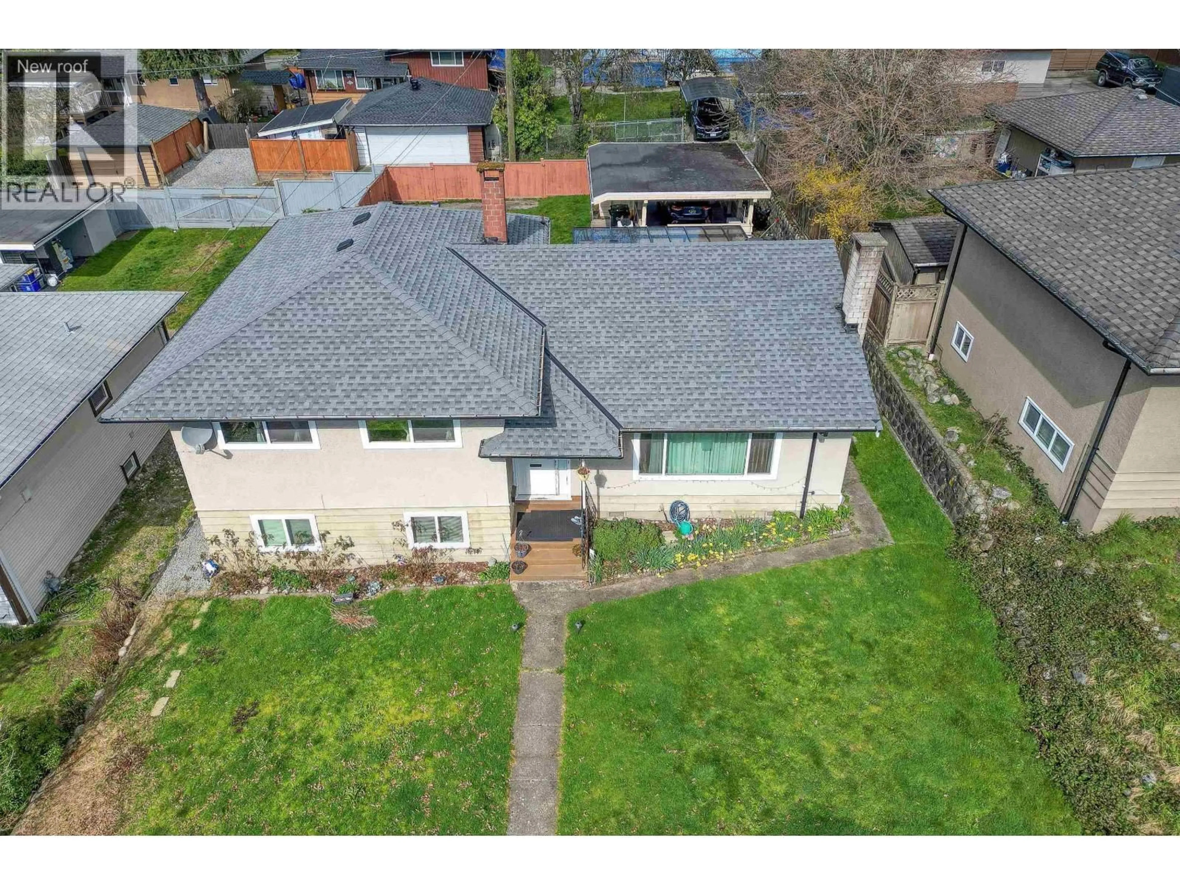 A pic from outside/outdoor area/front of a property/back of a property/a pic from drone, street for 9645 DAVID DRIVE, Burnaby British Columbia V3J1H2