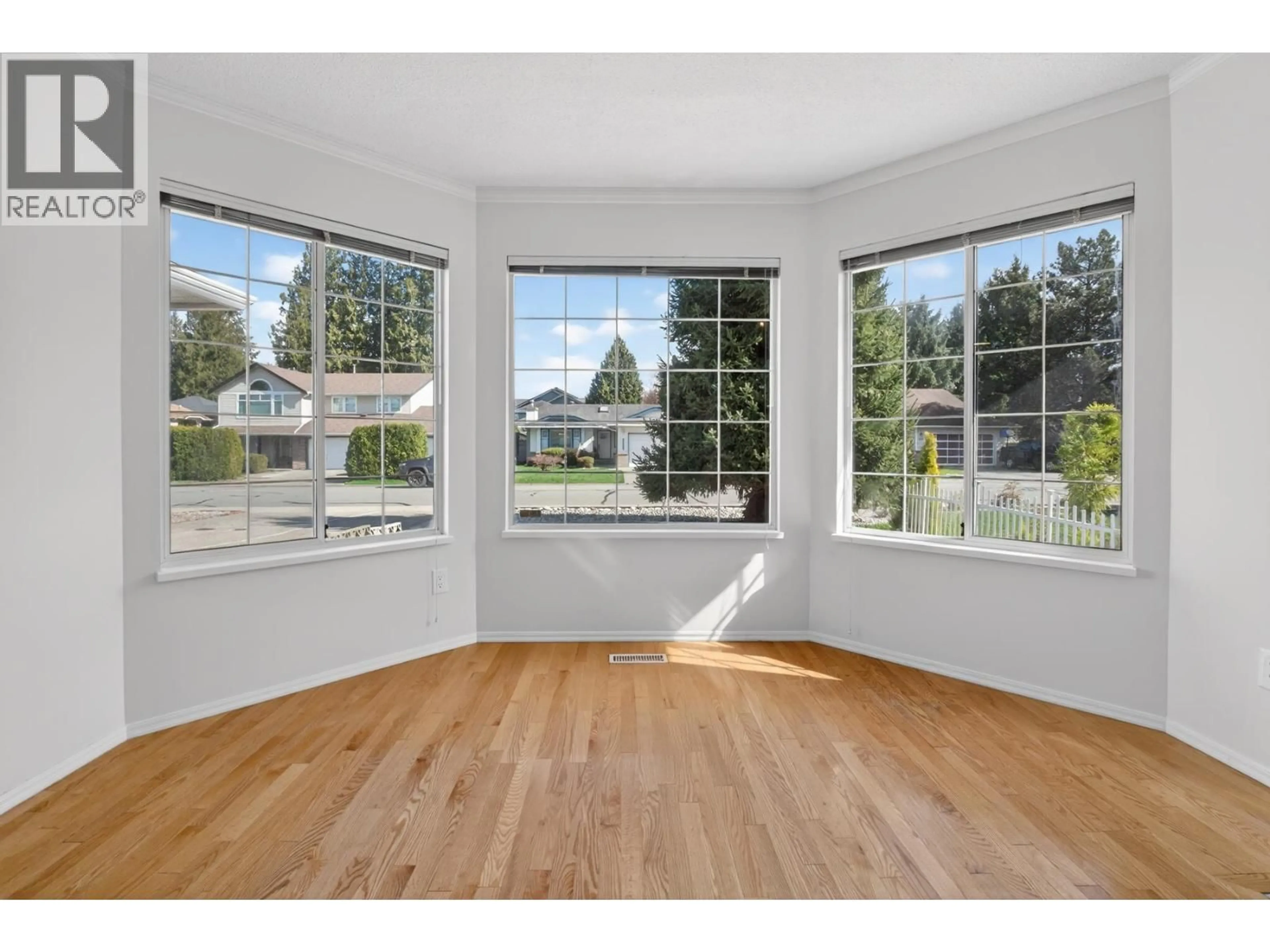 A pic of a room for 12309 193RD STREET, Pitt Meadows British Columbia V3Y2K2