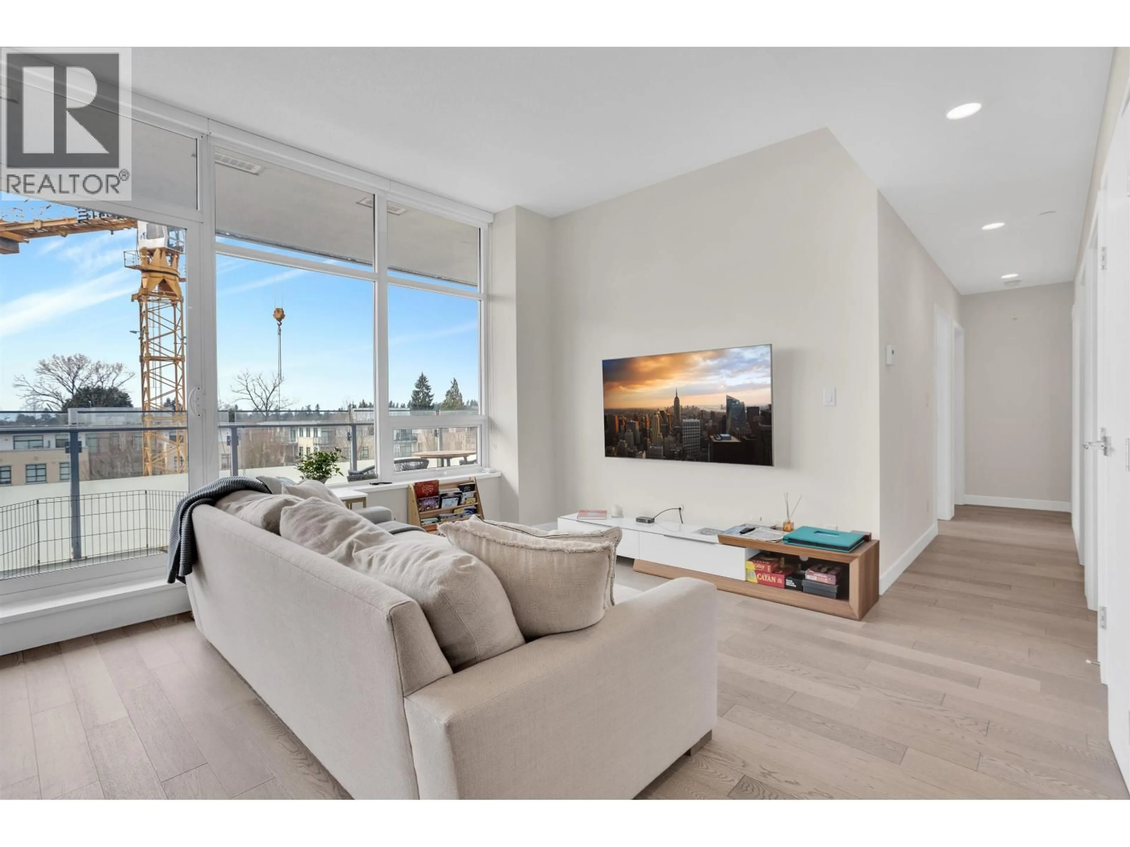 Living room with furniture, unknown for 505 - 5033 CAMBIE STREET, Vancouver British Columbia V5Z0H6