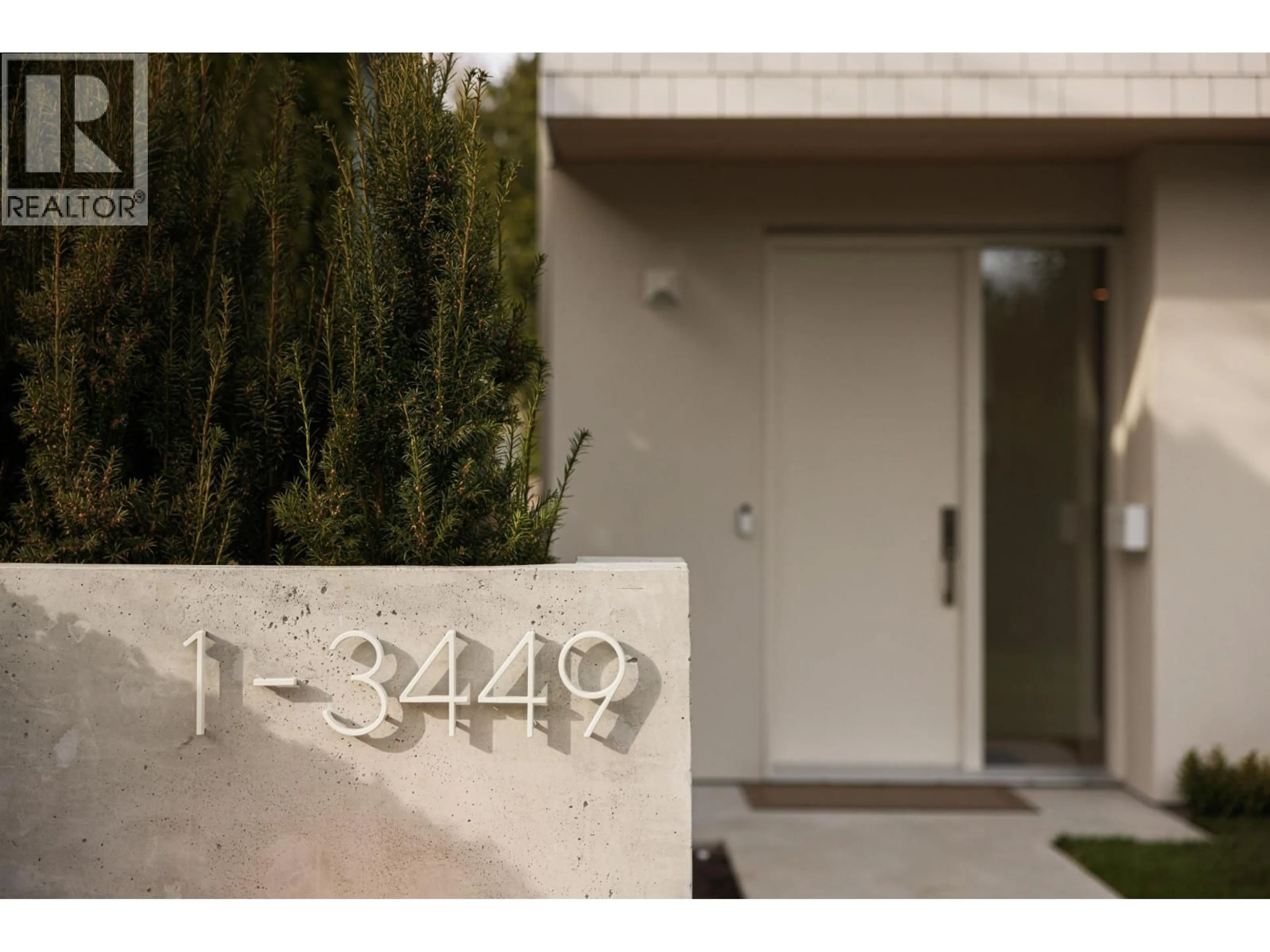 Indoor entryway for 1 - 3449 22ND AVENUE, Vancouver British Columbia V6S1J1