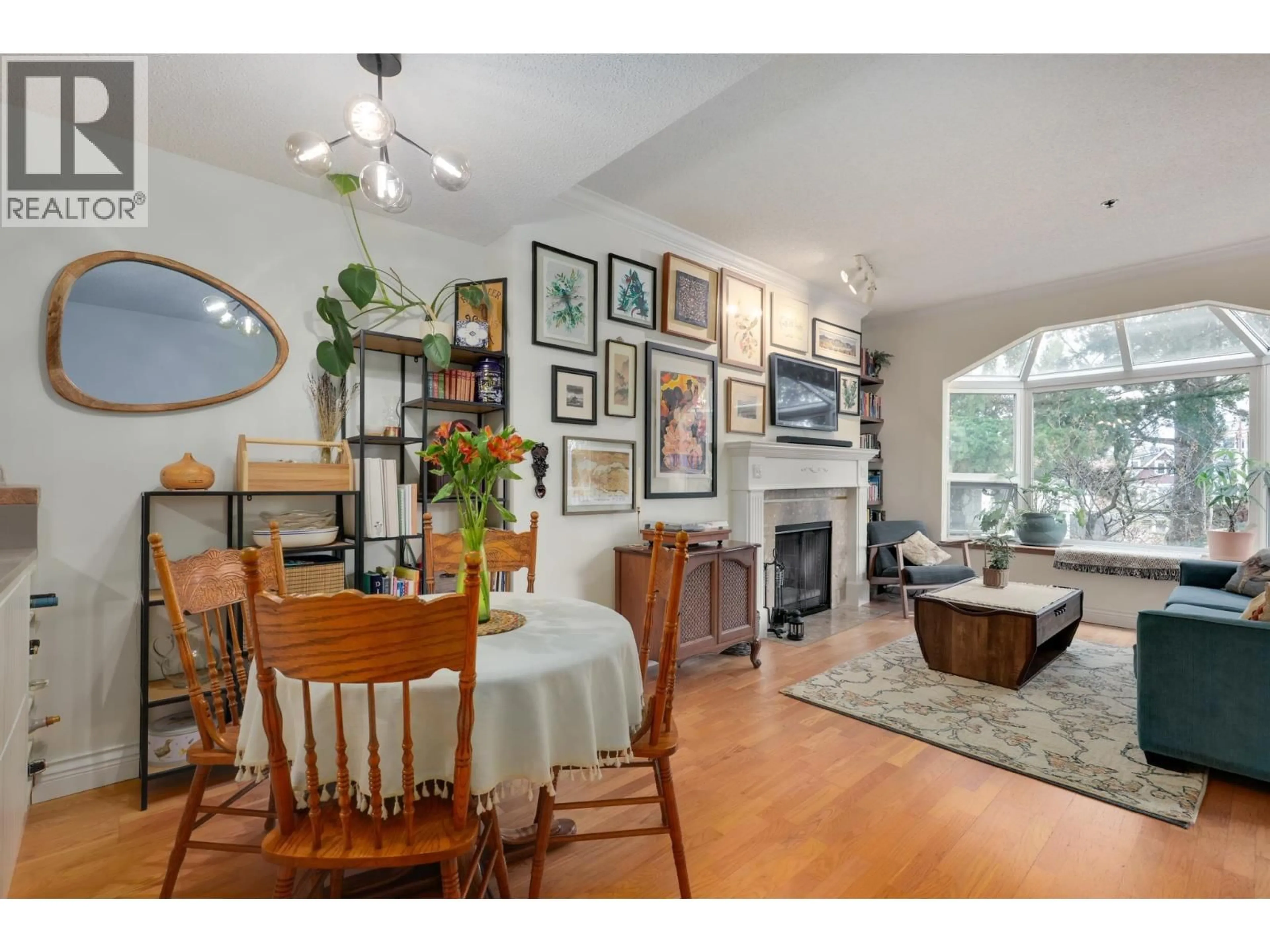 Unknown for 305 - 2256 7TH AVENUE, Vancouver British Columbia V6K1Y2