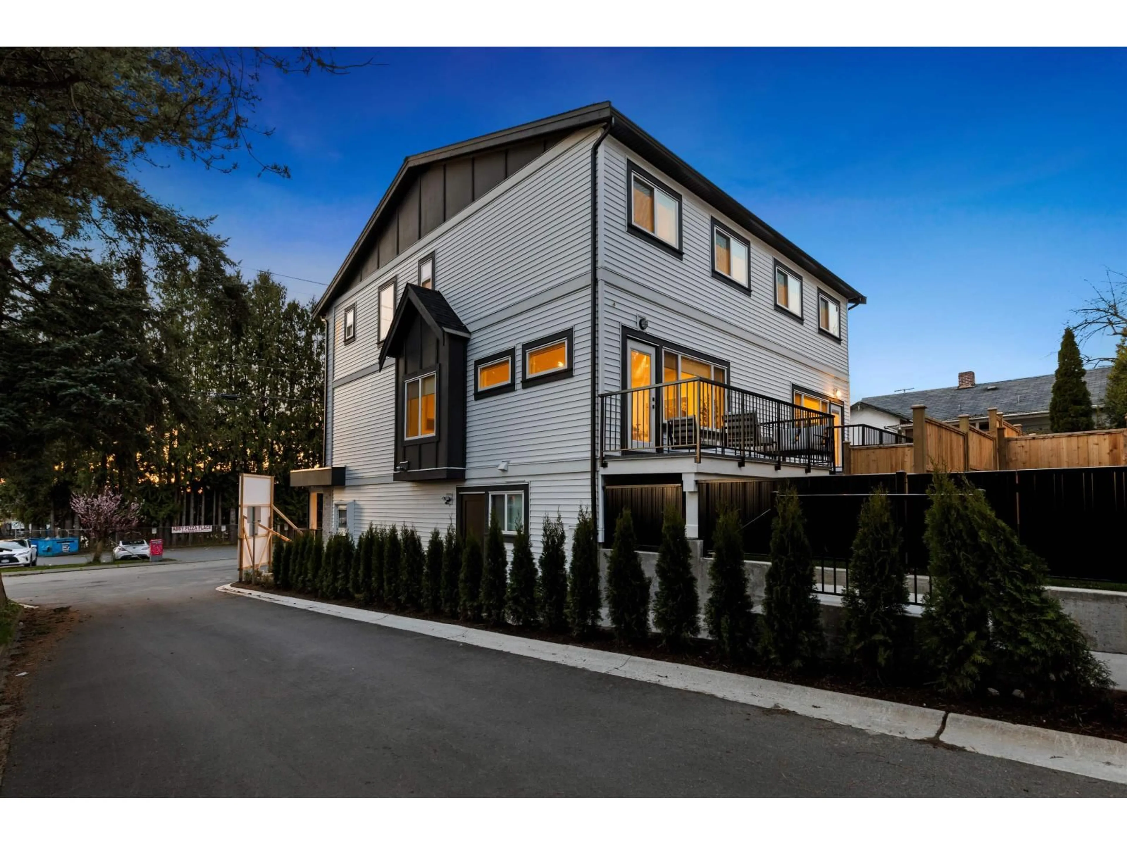 Unknown for 1 - 2522 CAMPBELL AVENUE, Abbotsford British Columbia V2S4A5