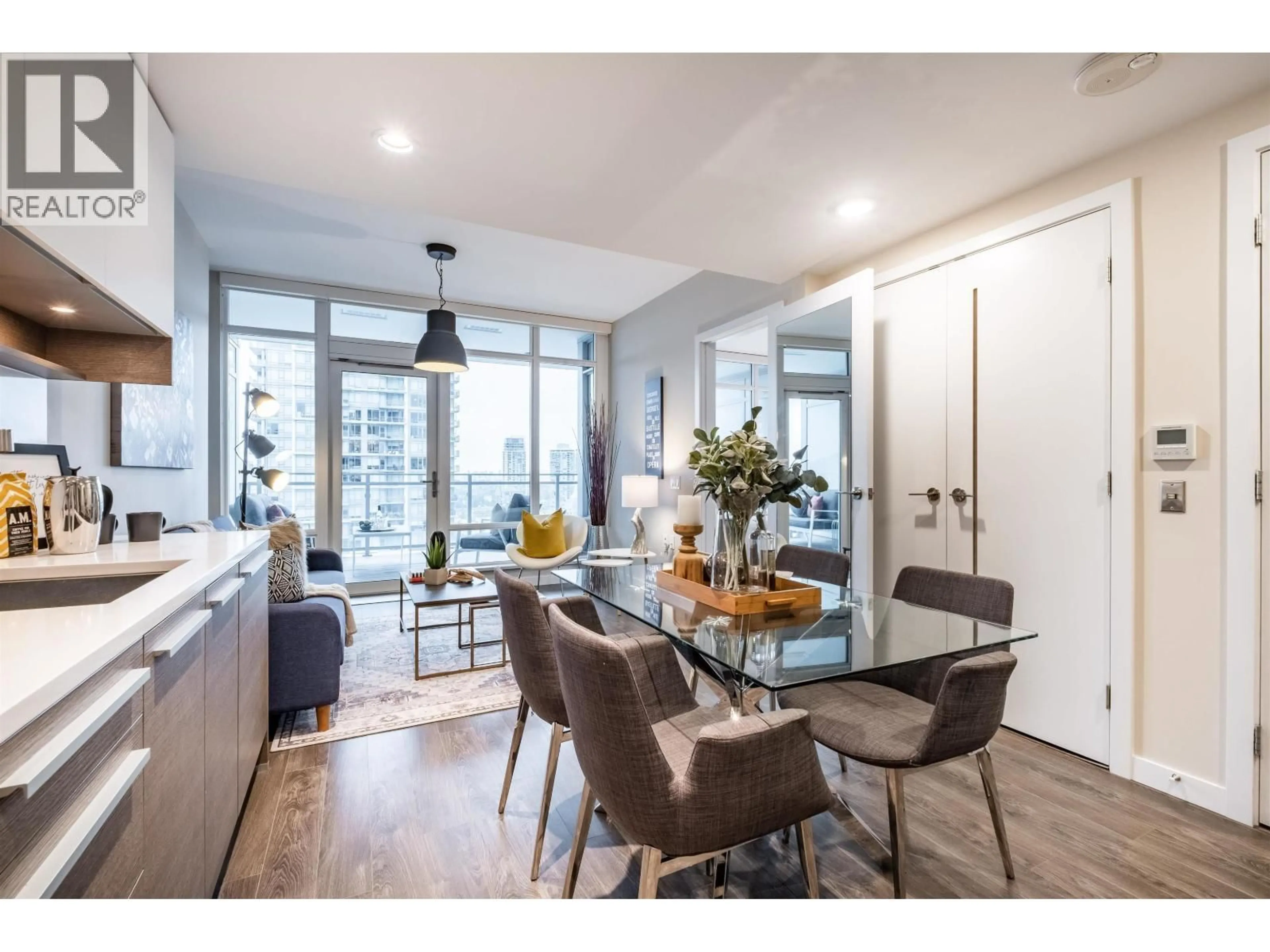 Open concept kitchen, unknown for 3302 - 4485 SKYLINE DRIVE, Burnaby British Columbia V5C0J2