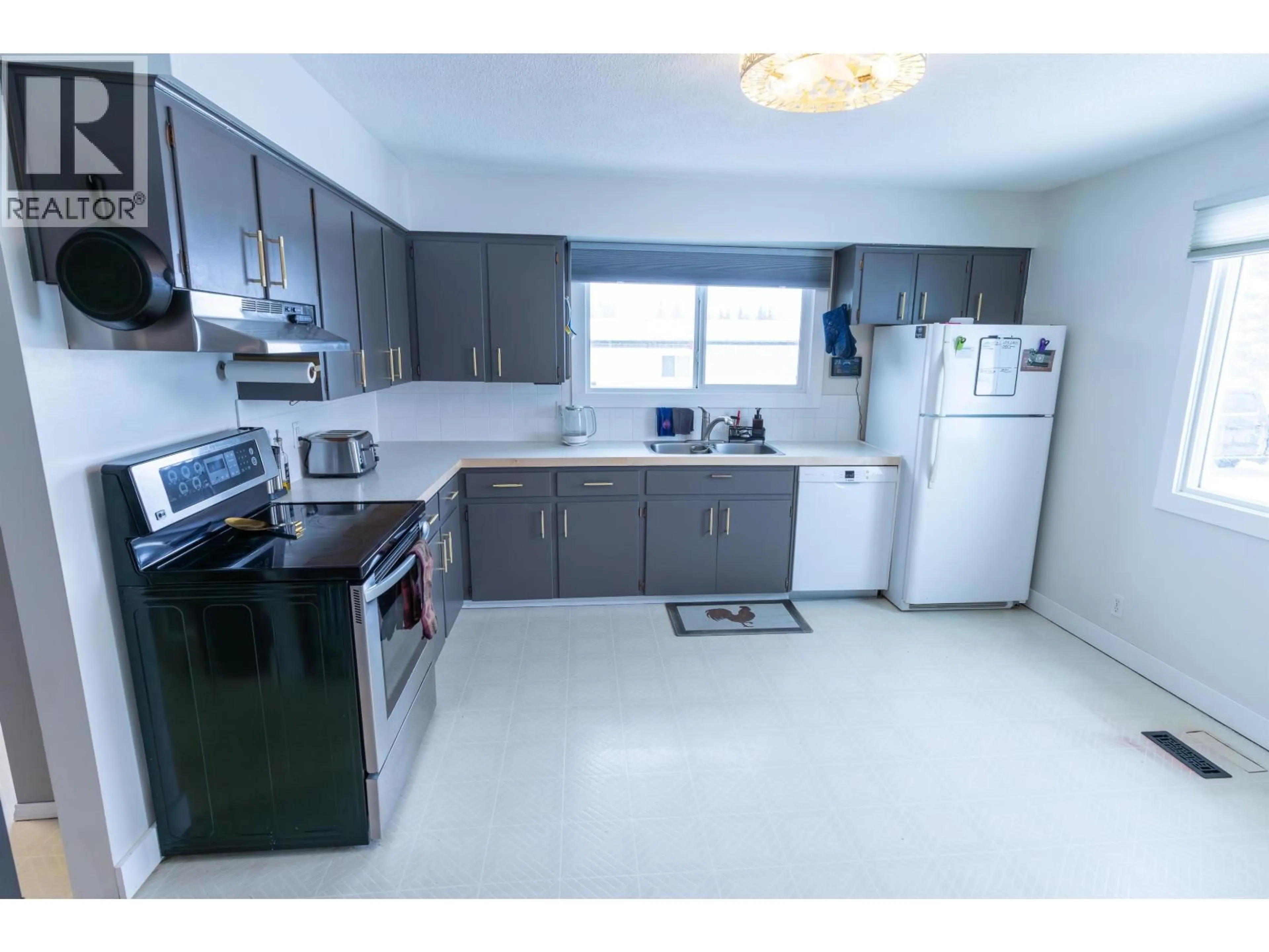 Standard kitchen, ceramic/tile floor for 11222 POPLAR ROAD, Fort St. John British Columbia V1J4M7