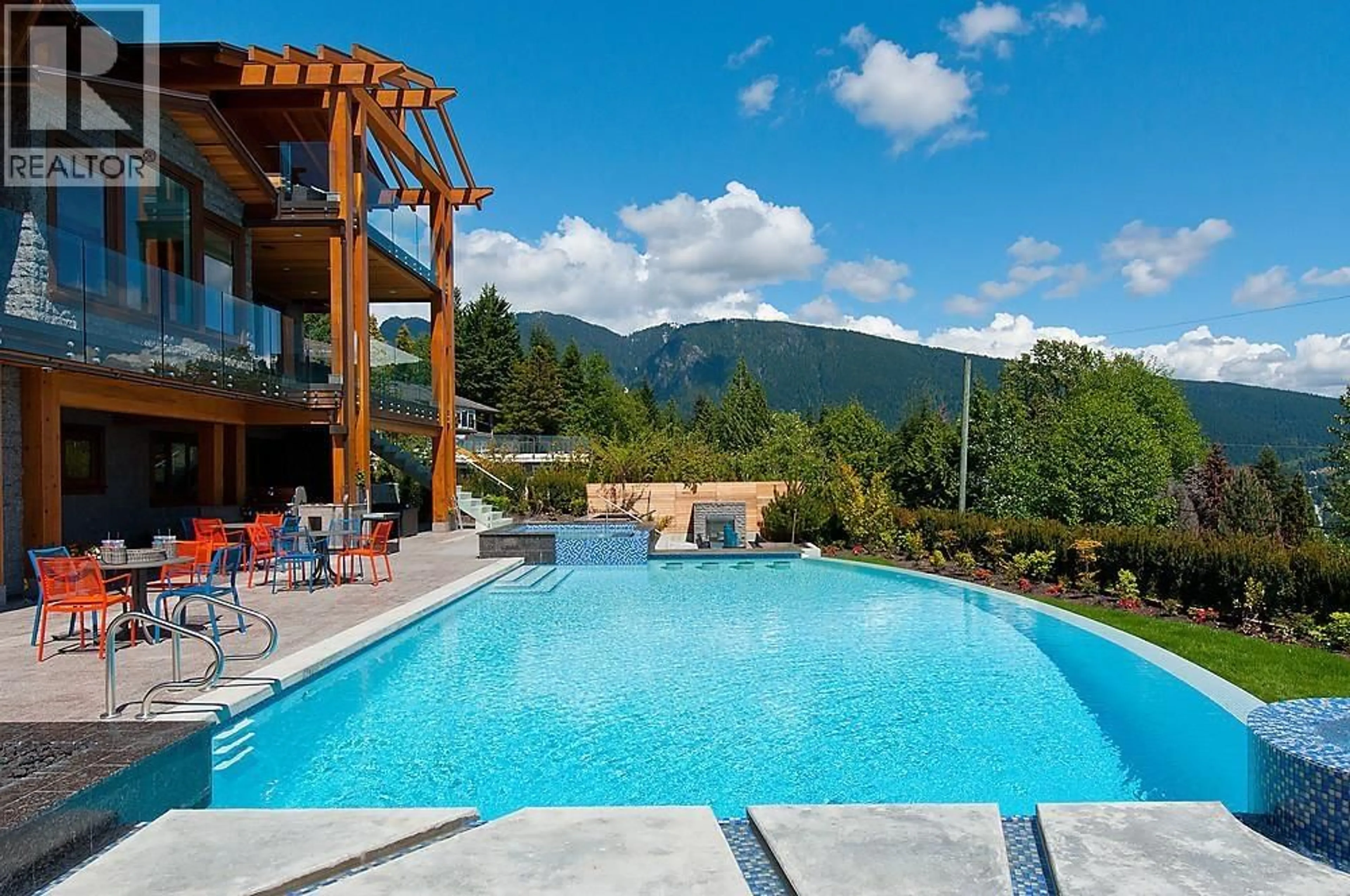 Pool for 1037 MILLSTREAM ROAD, West Vancouver British Columbia V7S2C6